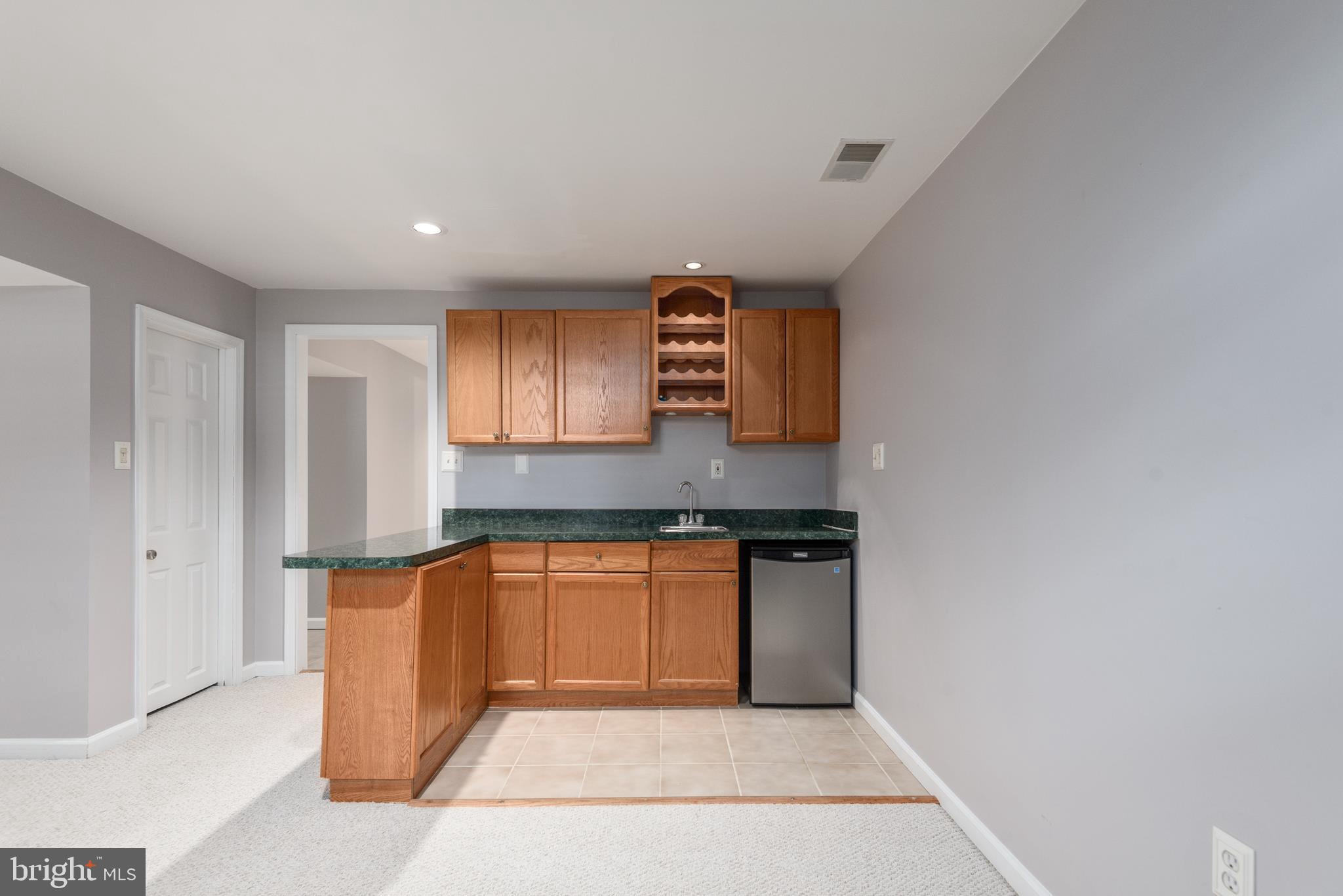 HAMPTON OAKS - Residential