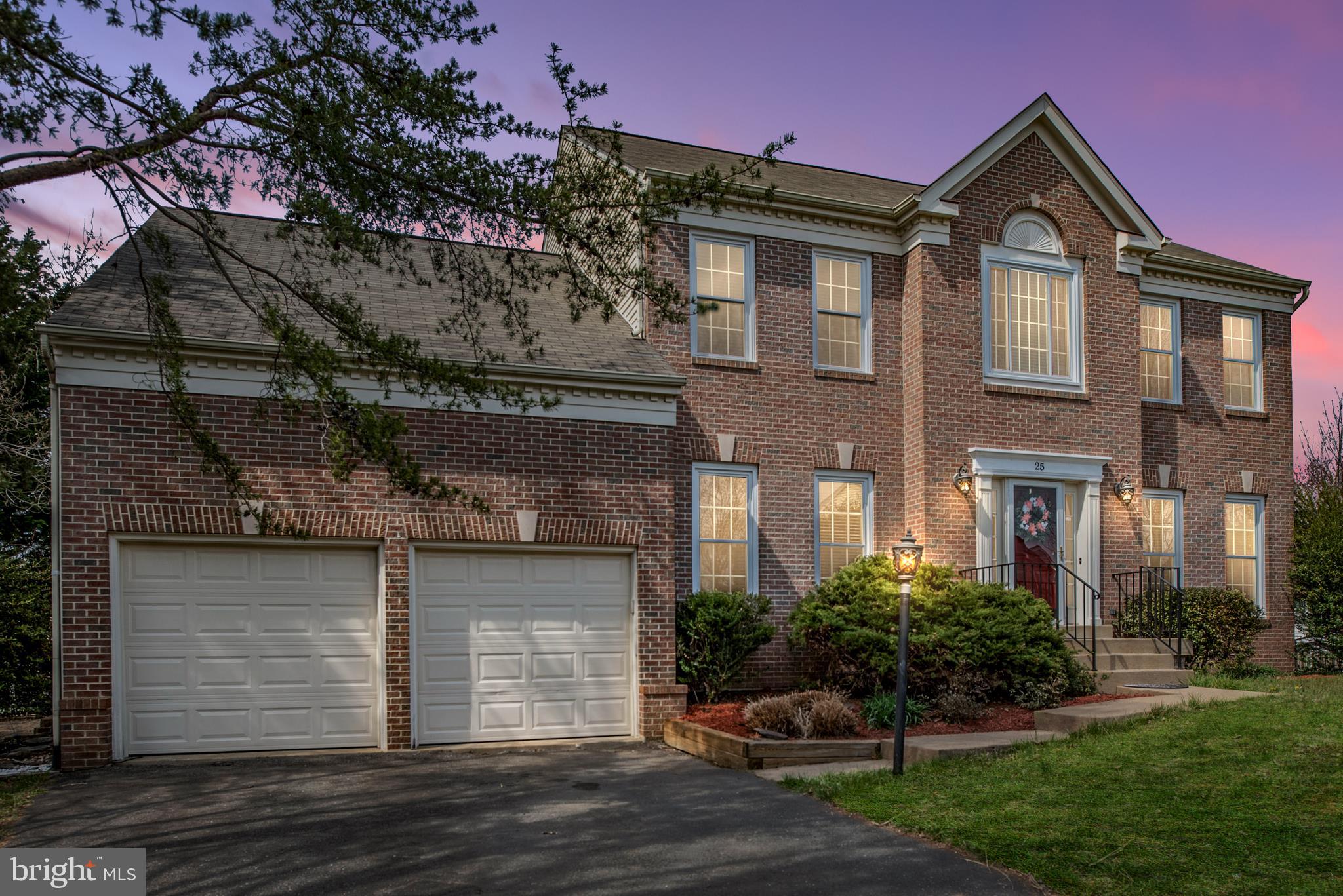 HAMPTON OAKS - Residential