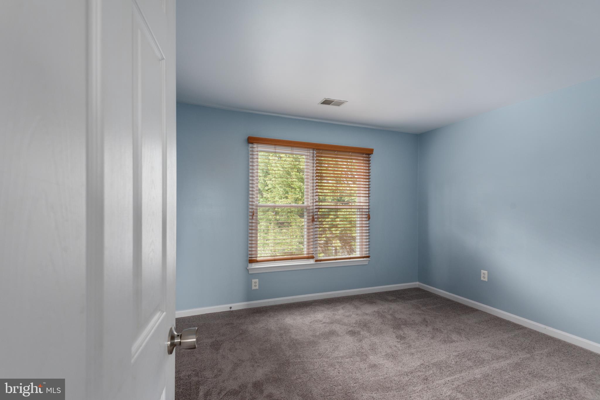 HAMPTON OAKS - Residential