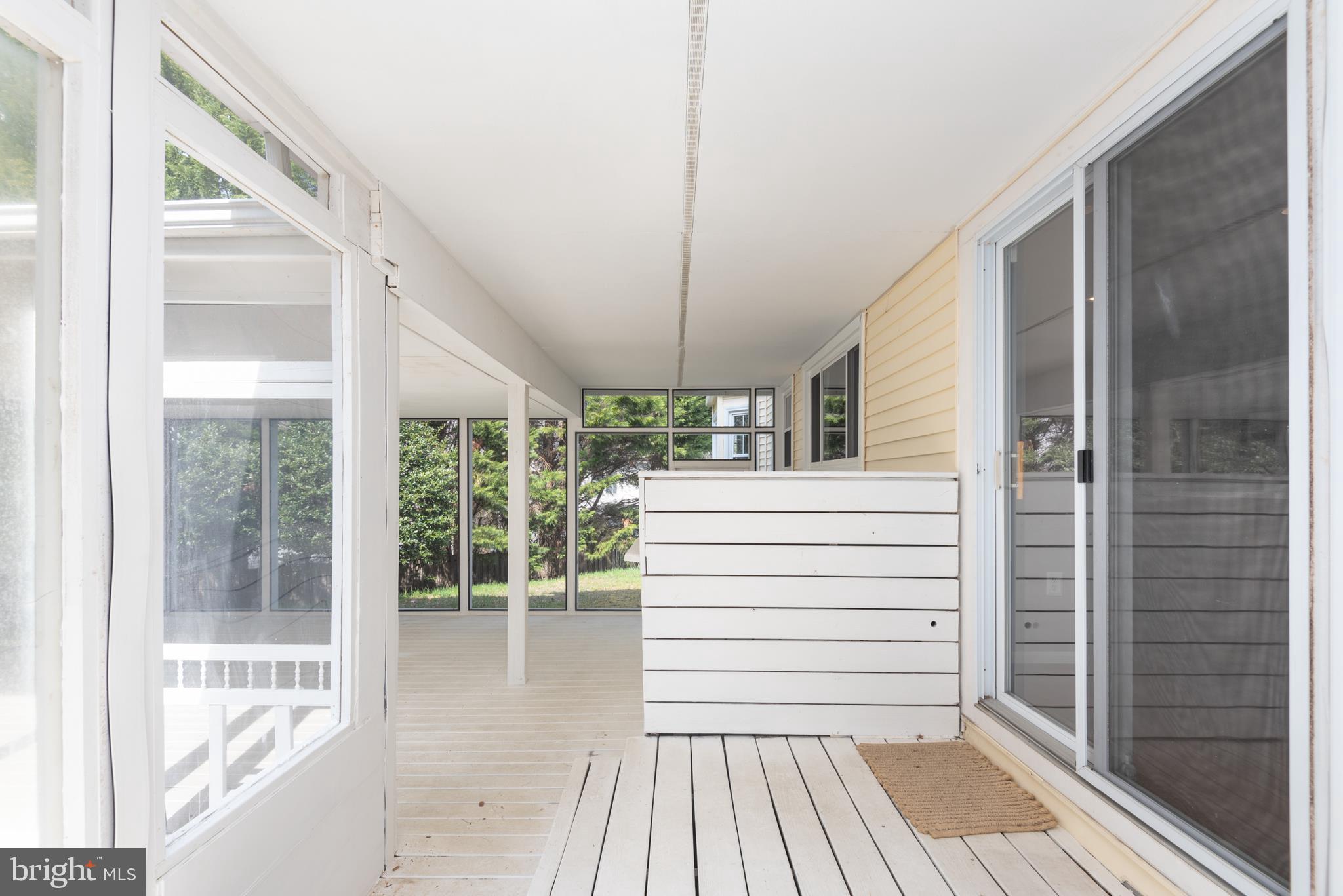 HAMPTON OAKS - Residential