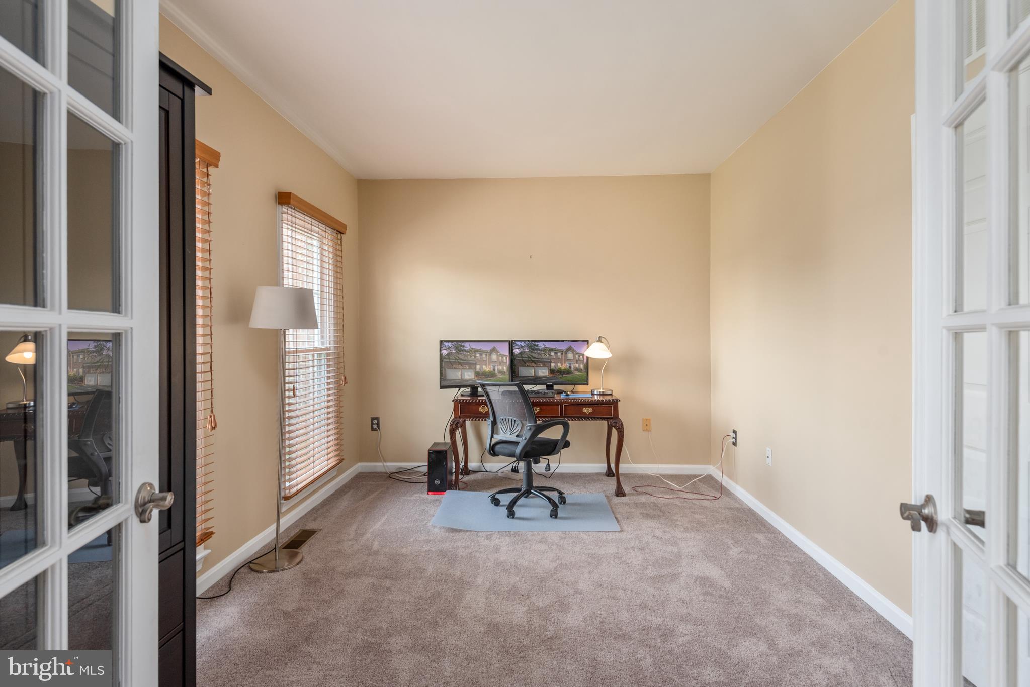 HAMPTON OAKS - Residential