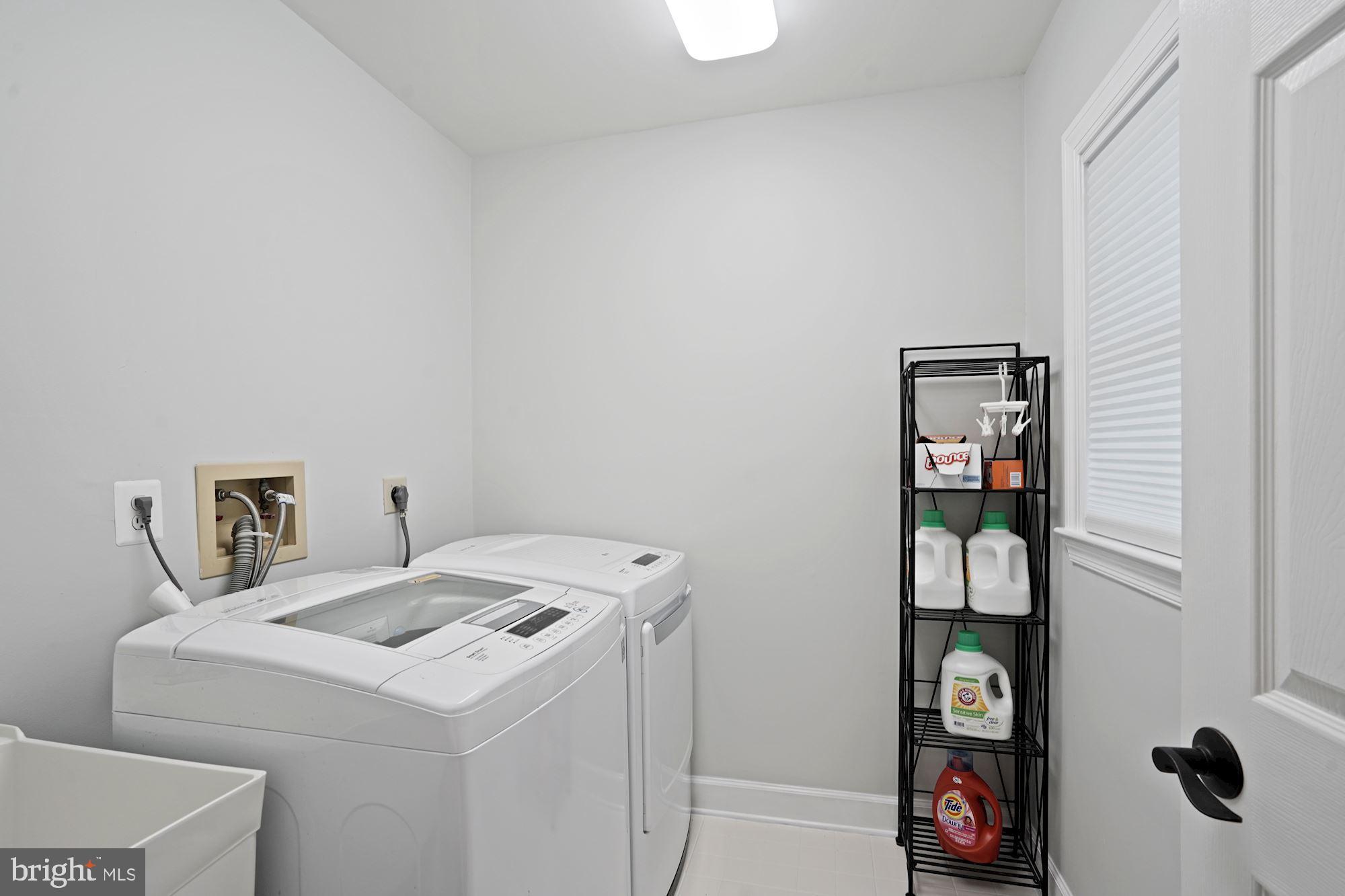 STONERIDGE KNOLL - Residential