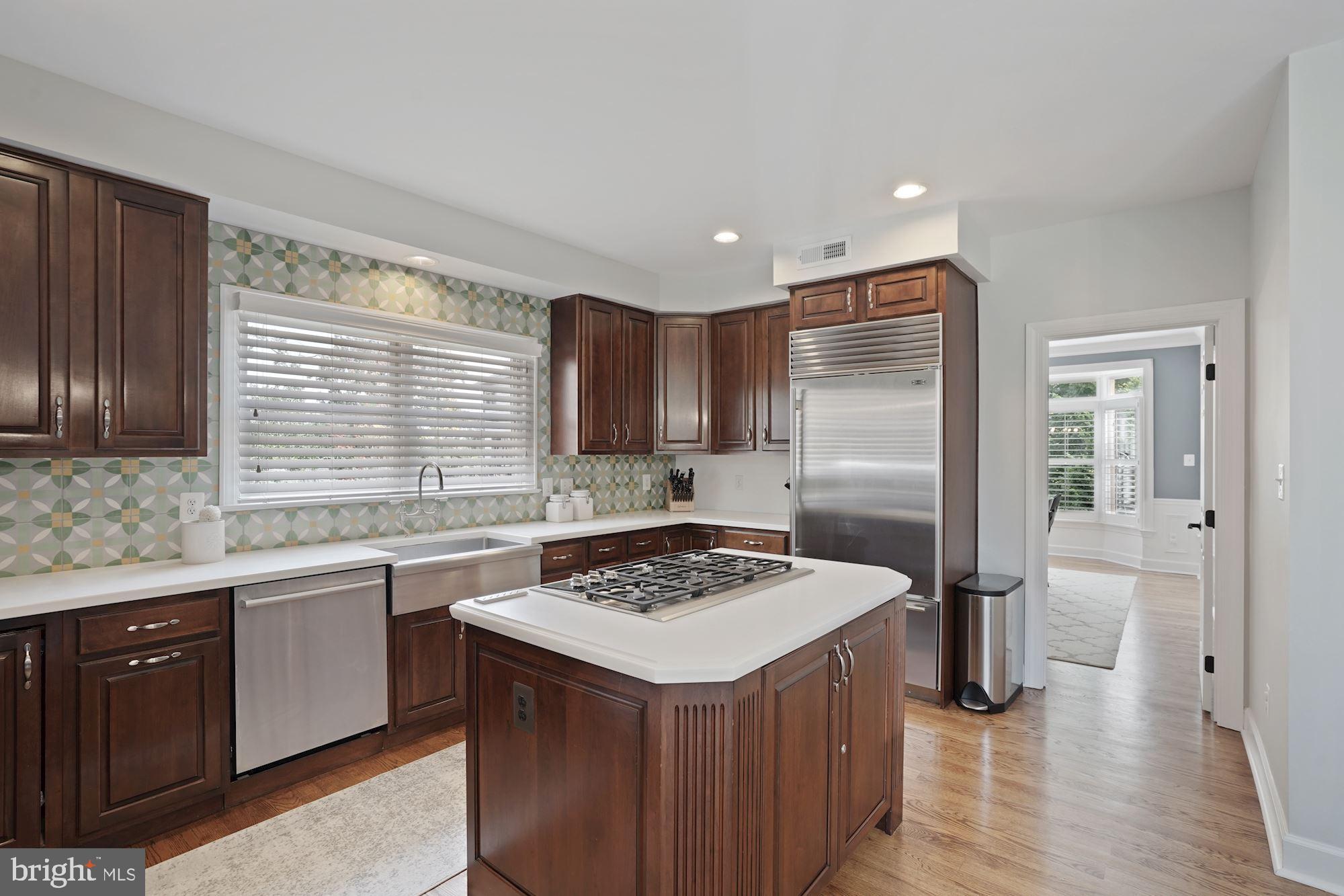 STONERIDGE KNOLL - Residential