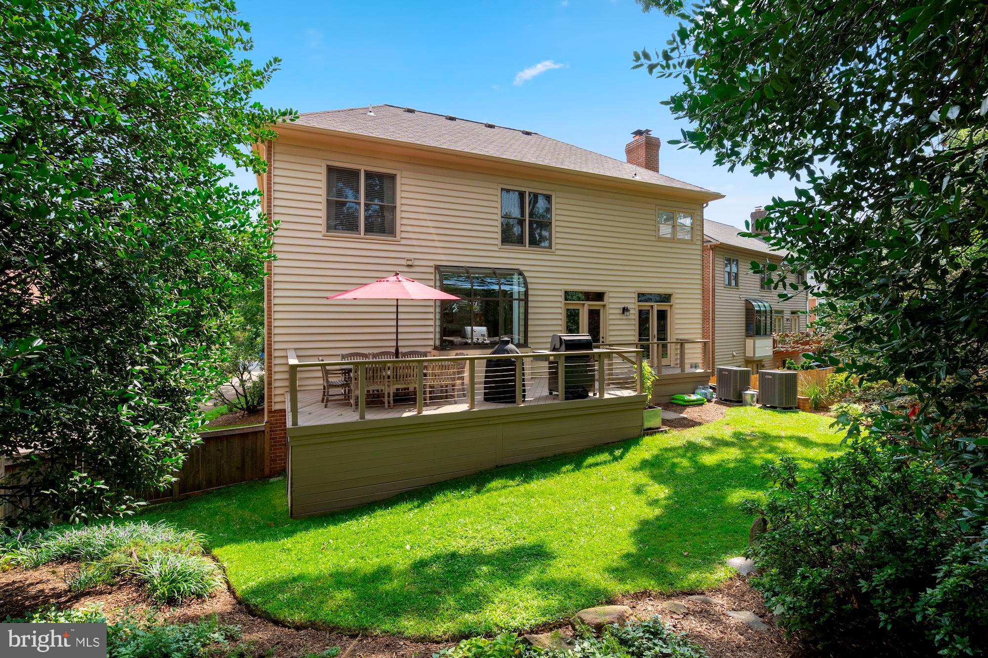 STONERIDGE KNOLL - Residential