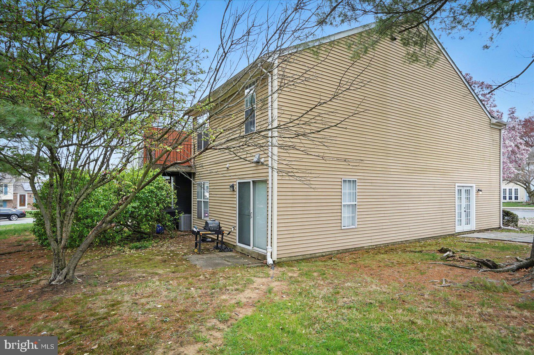 RIVERSIDE - Residential