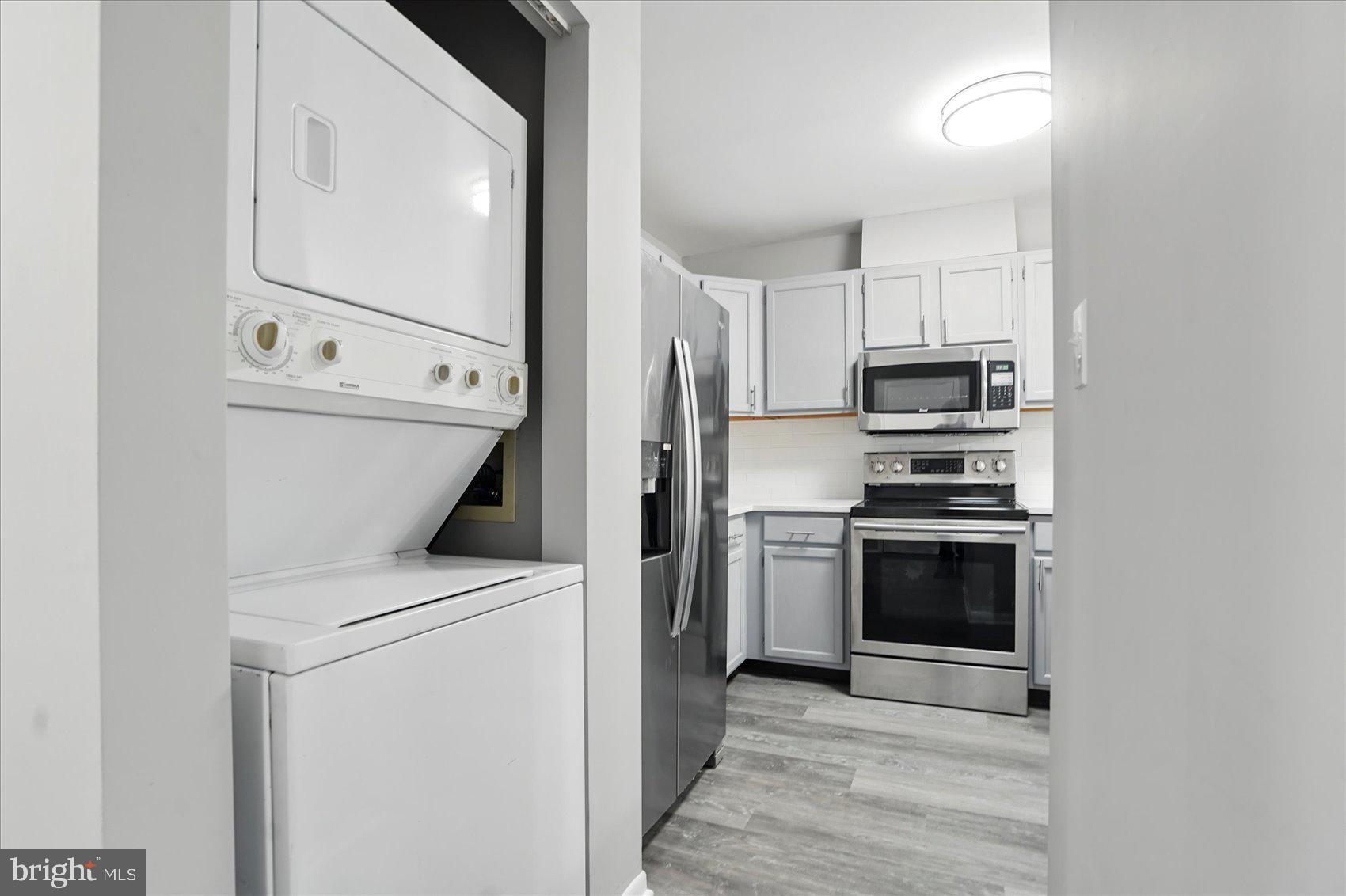 RIVERSIDE - Residential