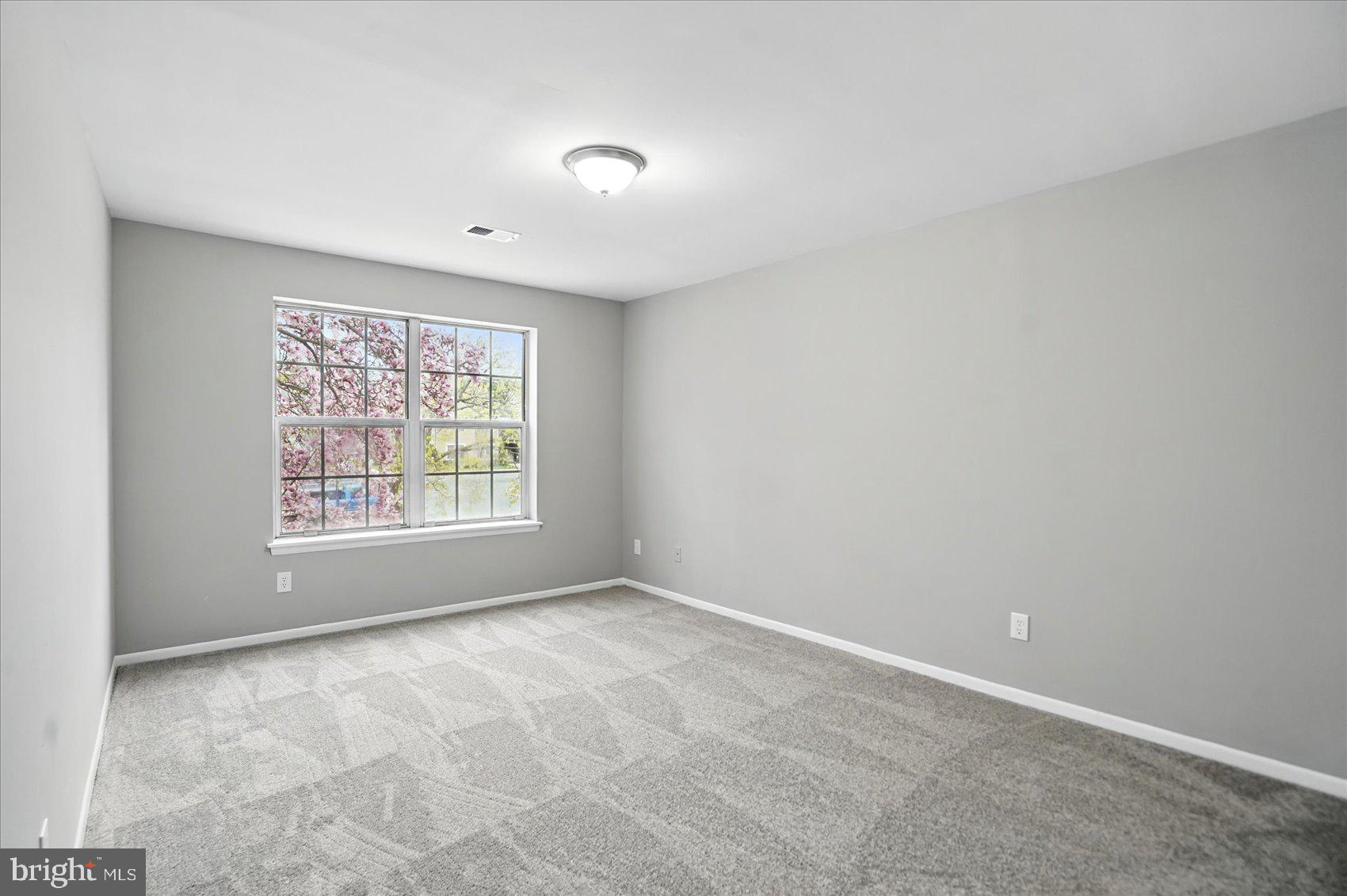 RIVERSIDE - Residential