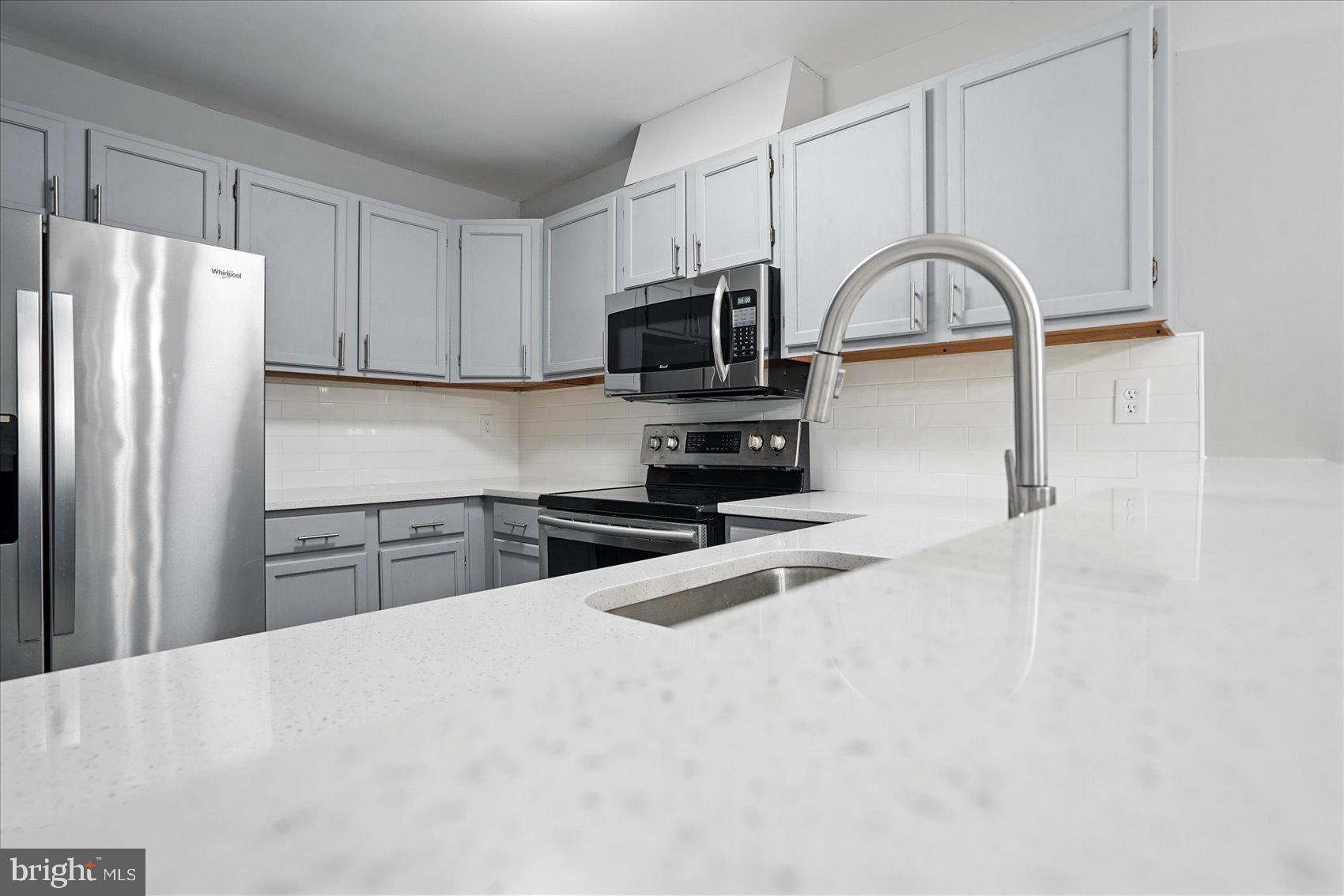 RIVERSIDE - Residential