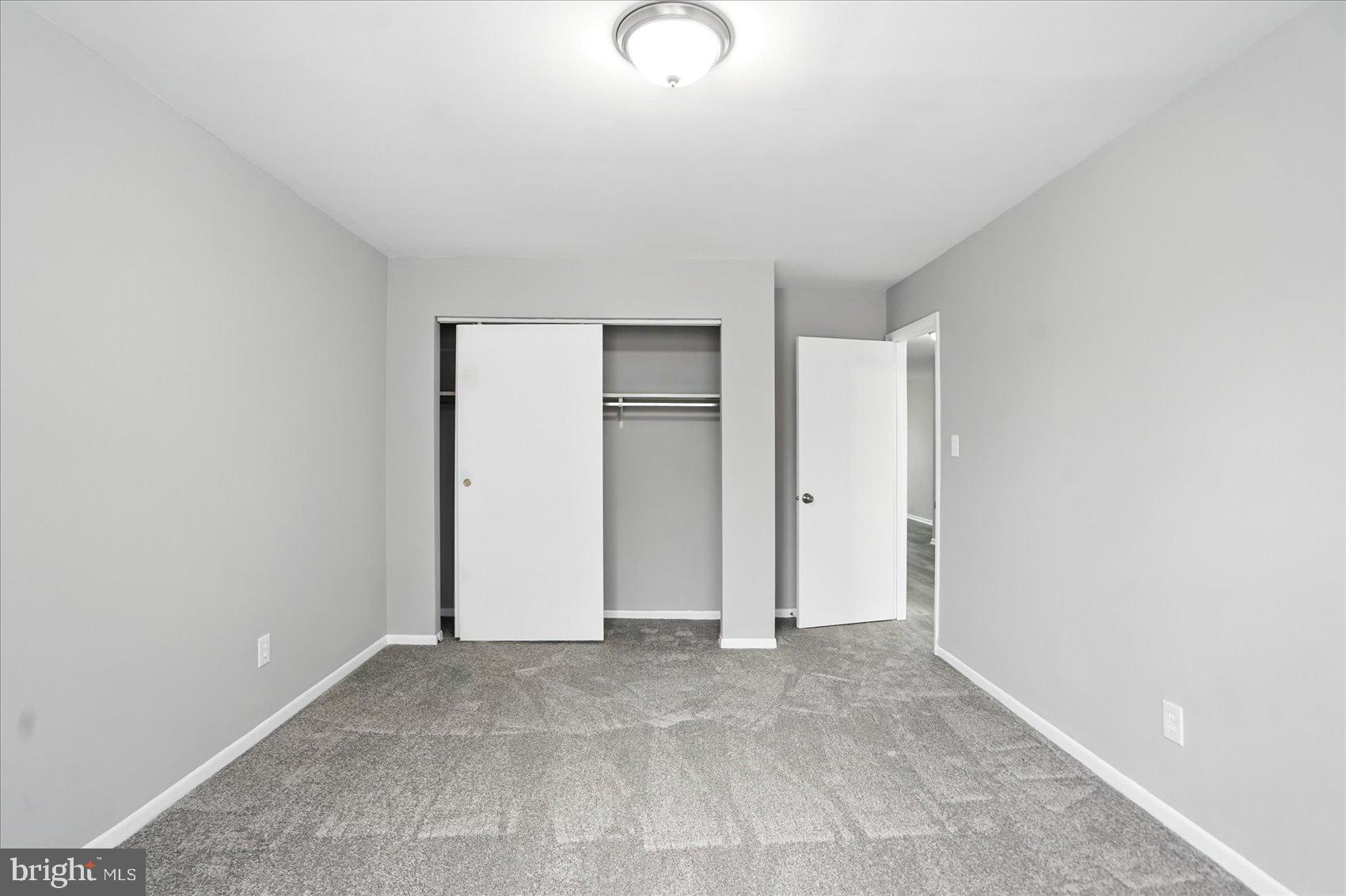 RIVERSIDE - Residential