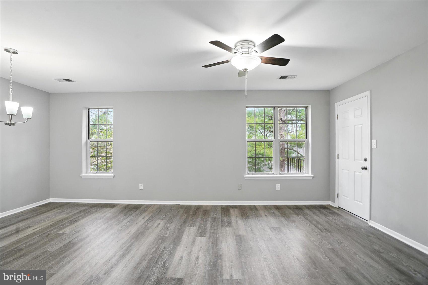 RIVERSIDE - Residential