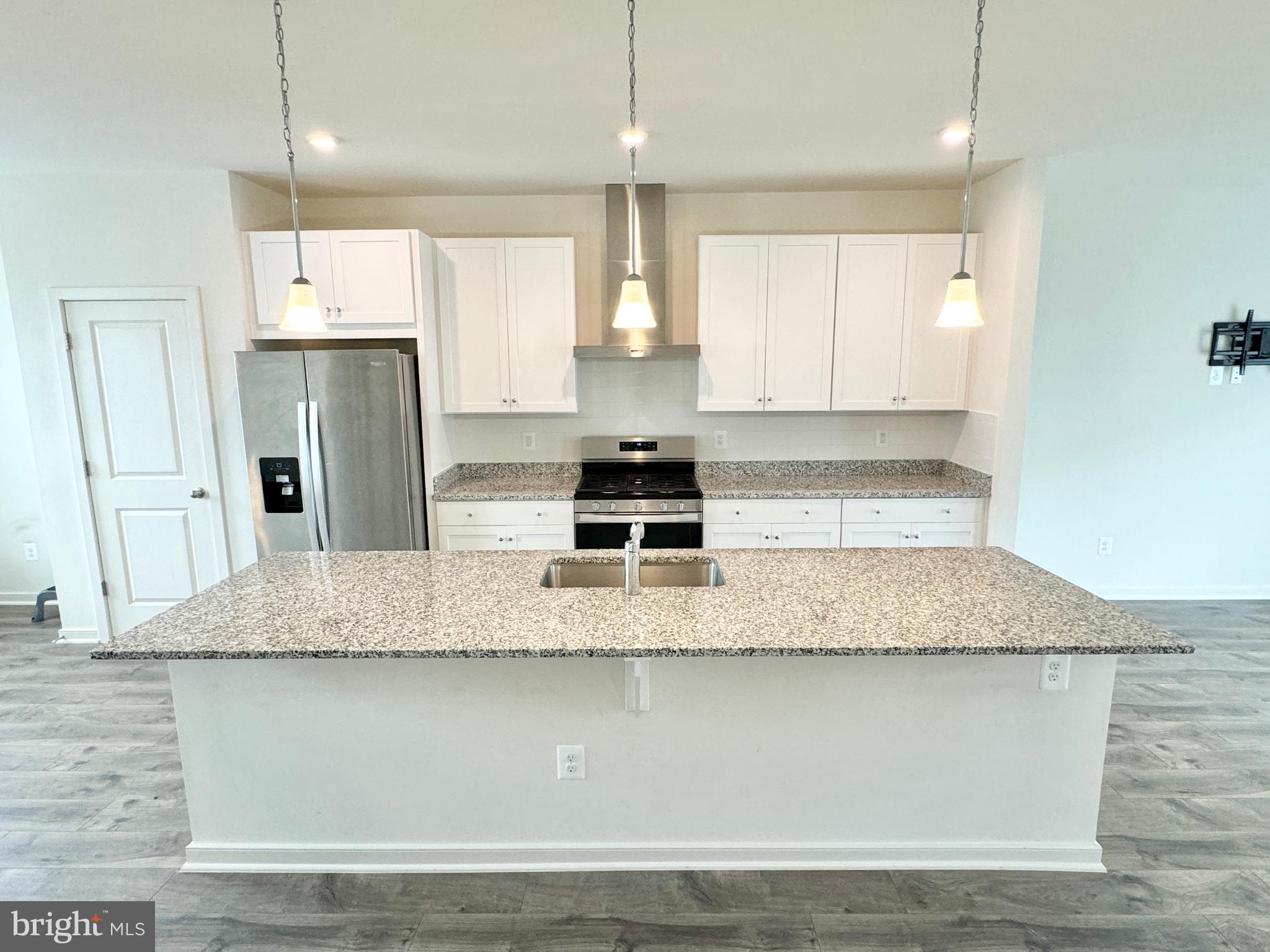 CHERRYVIEW LANDING - Residential Lease