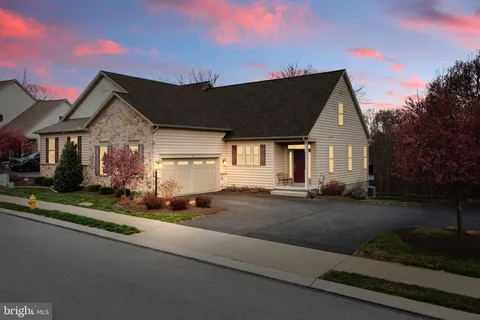 242 Honeycroft Boulevard, Cochranville, PA MLS: PACT2094866