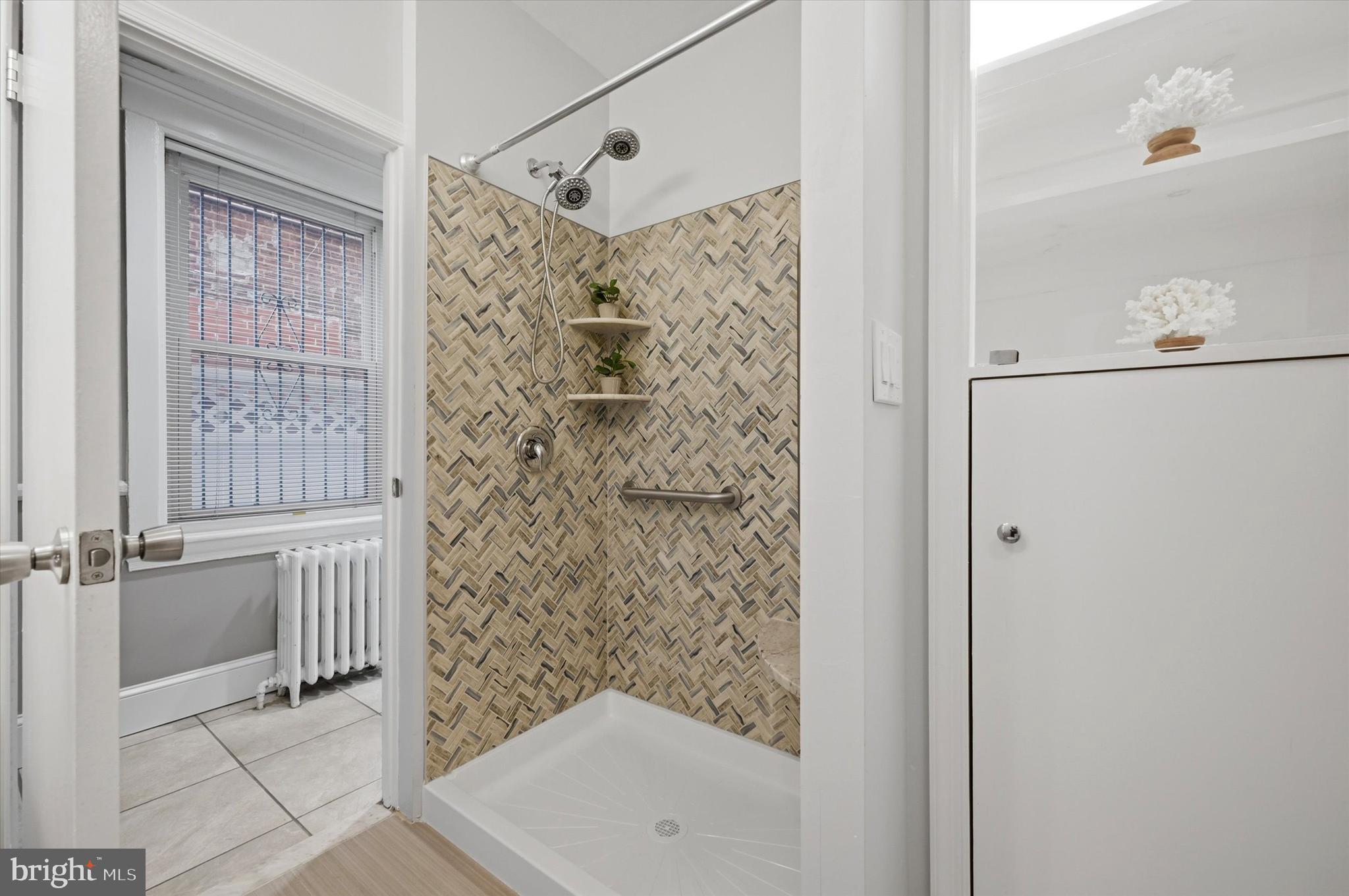 SPRING GARDEN - Residential