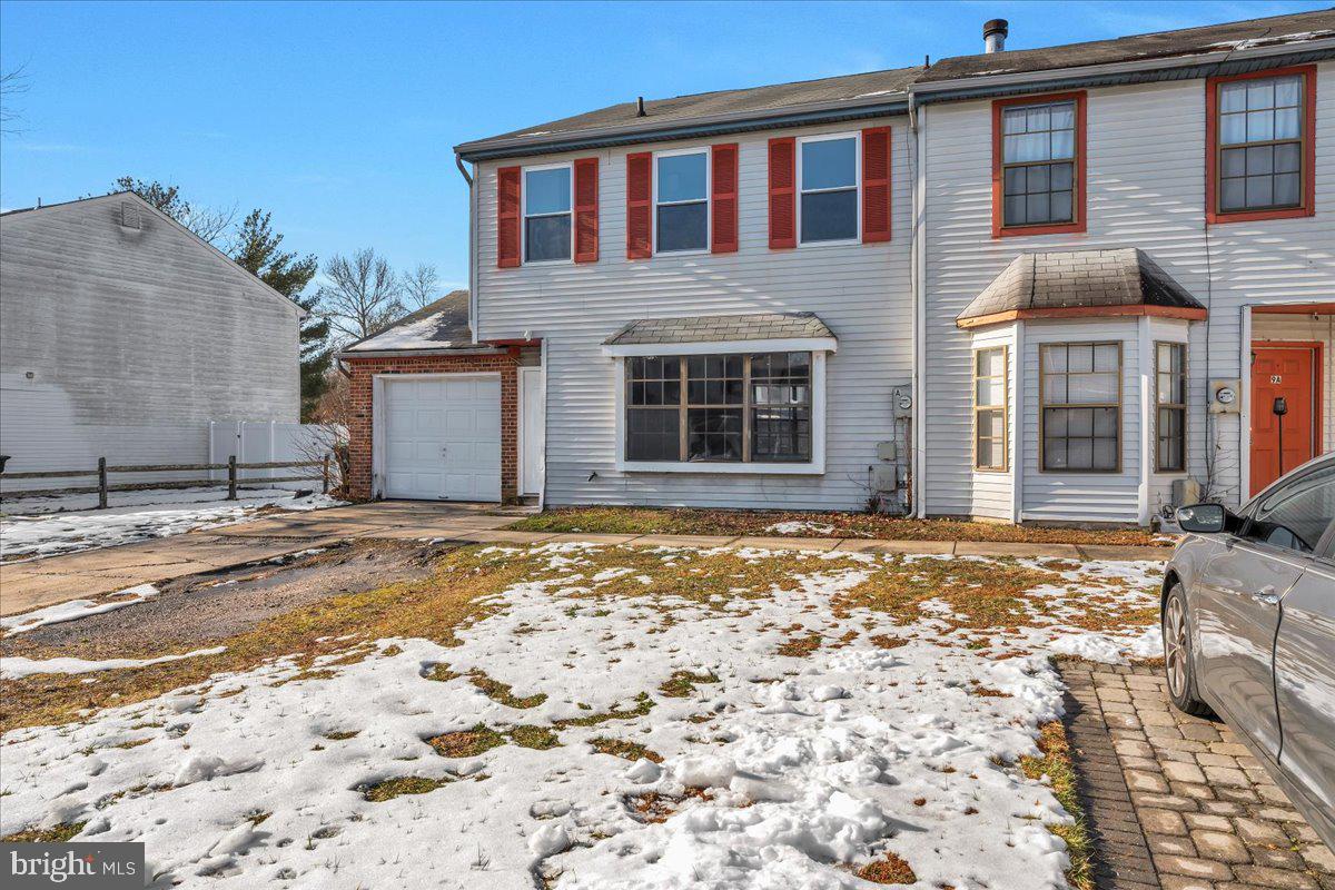 7 HAMPTON GATE DRIVE