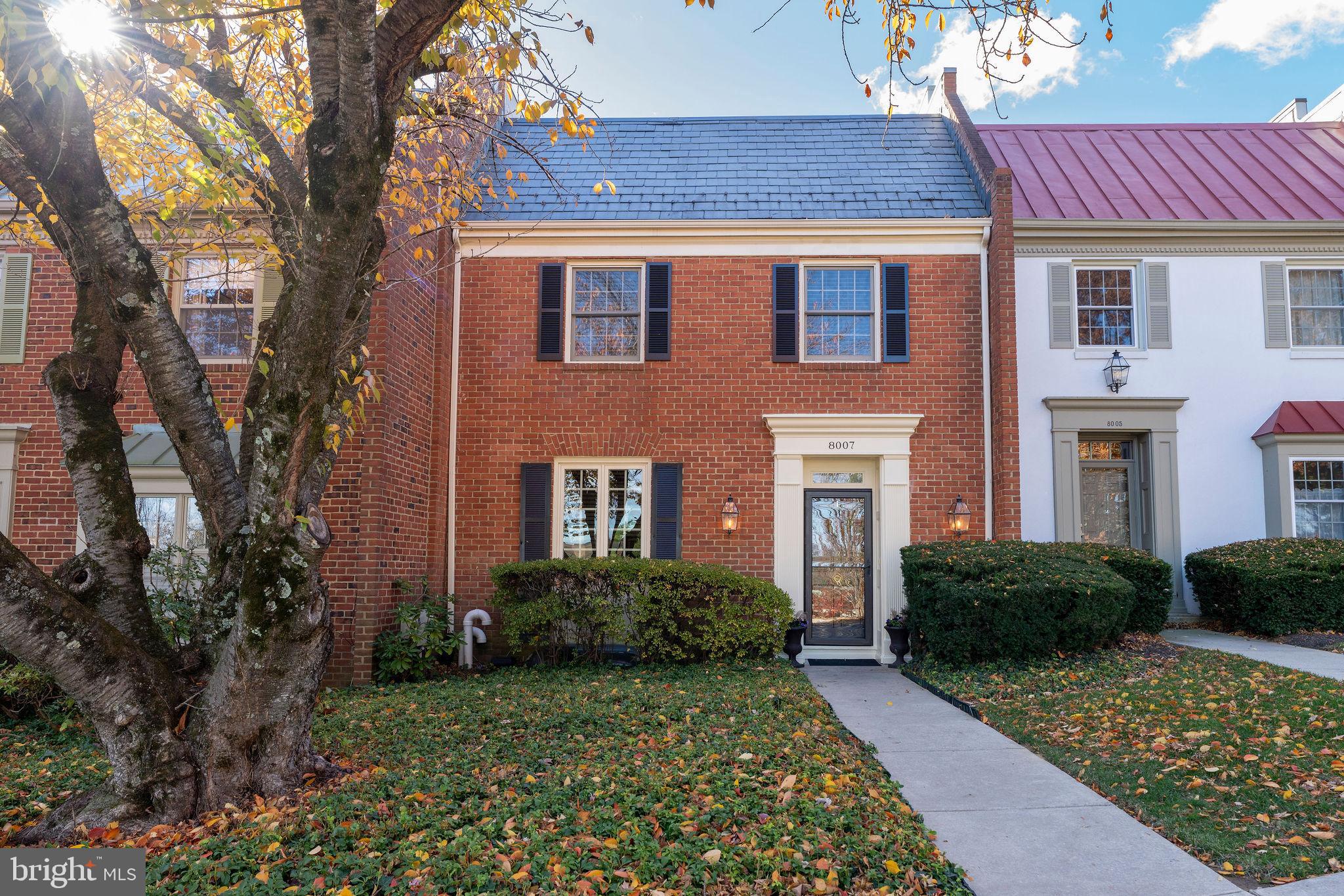 THORNTON WOOD - Residential