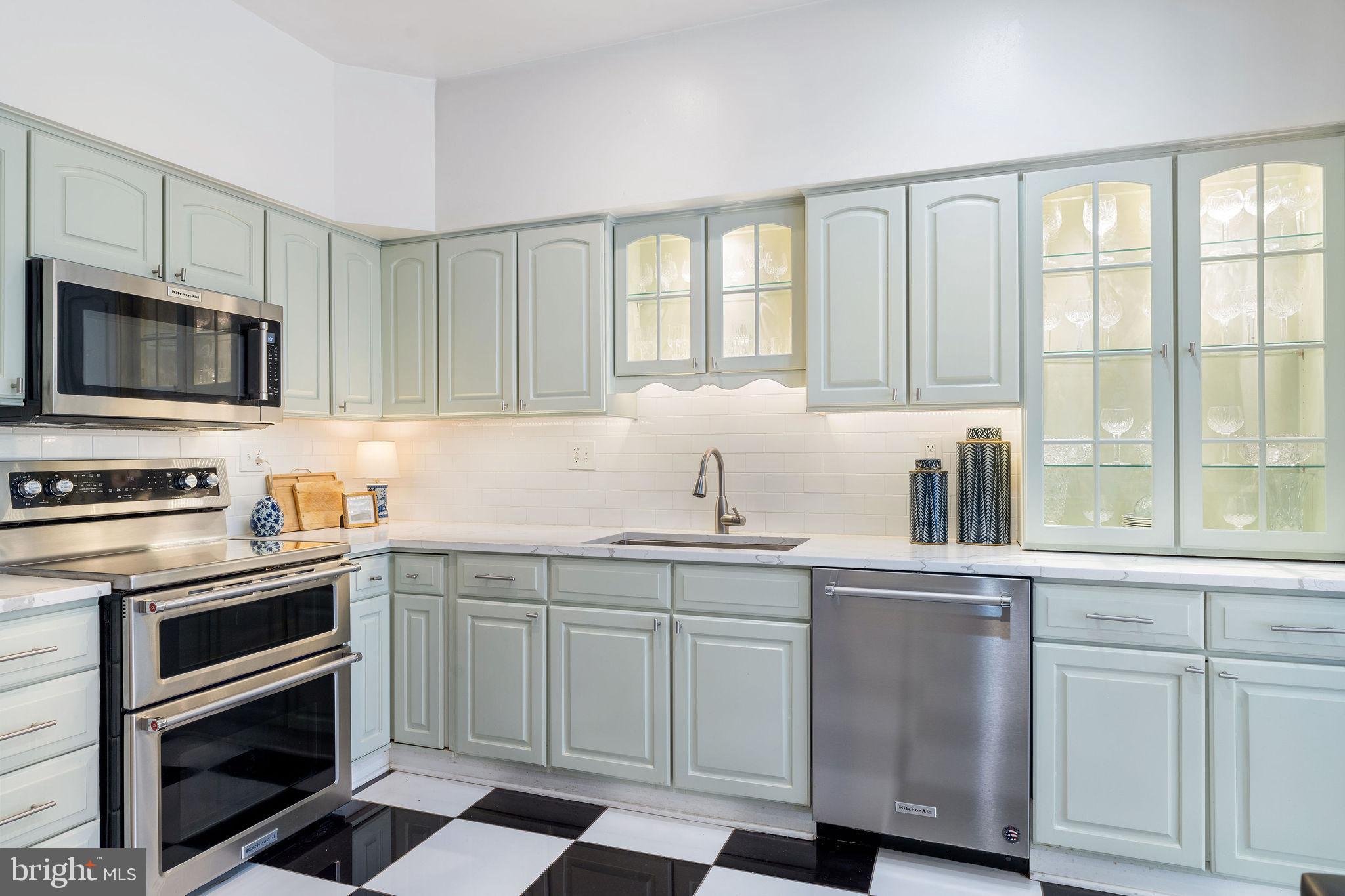 THORNTON WOOD - Residential