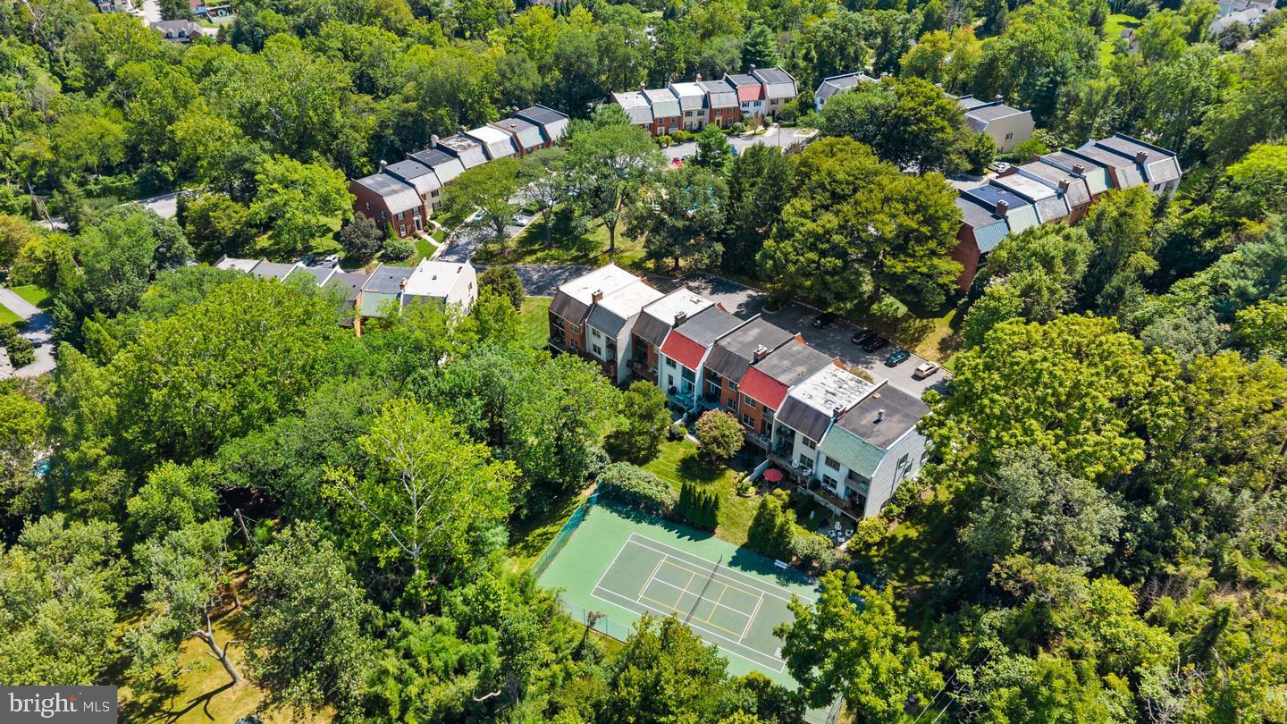 THORNTON WOOD - Residential