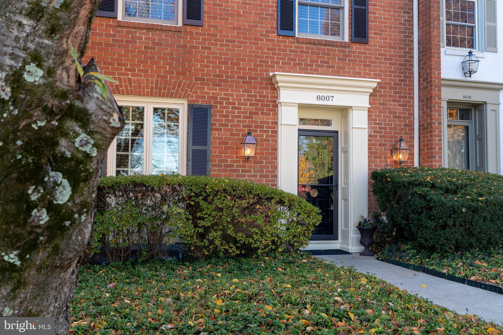 THORNTON WOOD - Residential