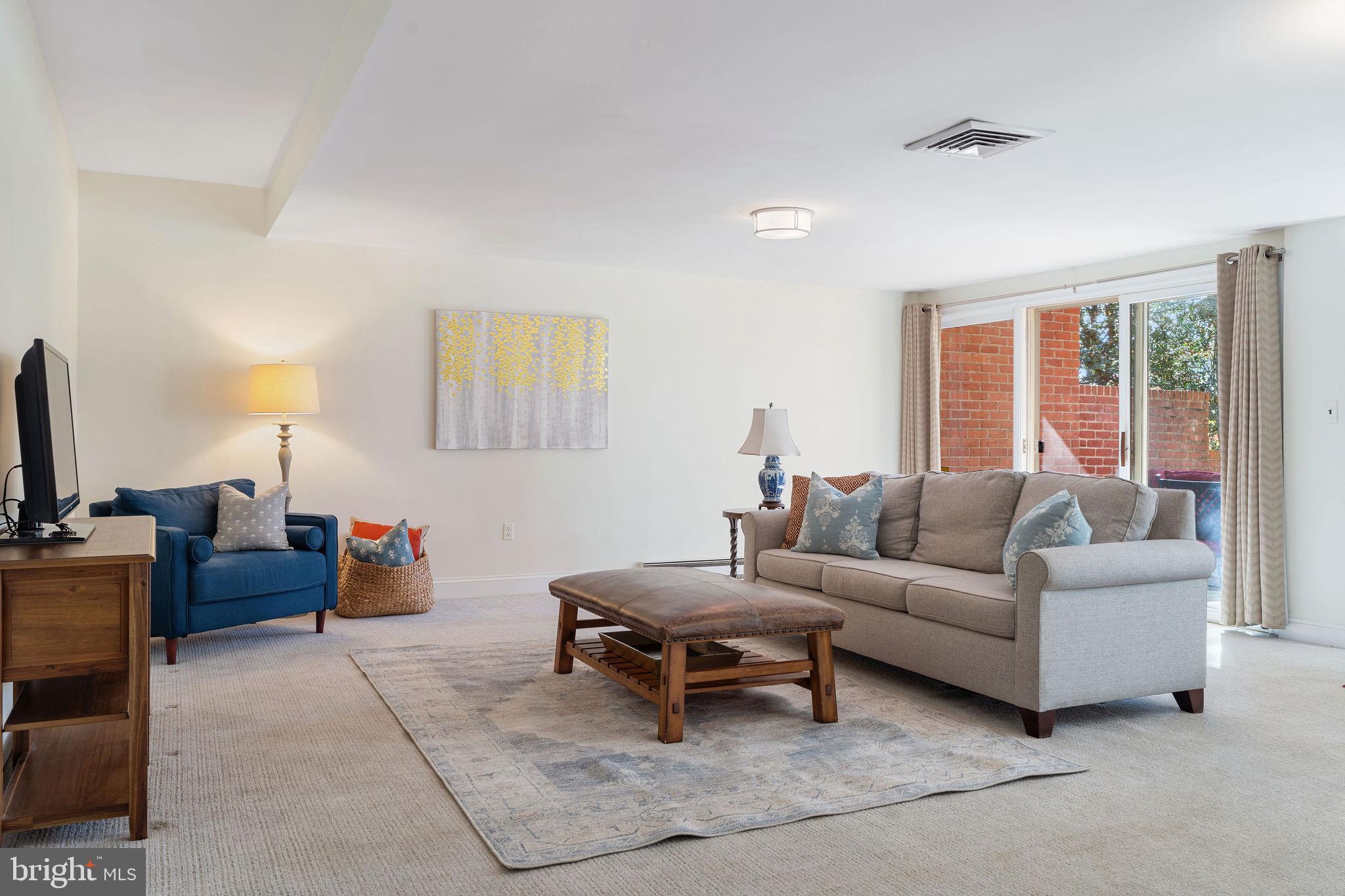 THORNTON WOOD - Residential