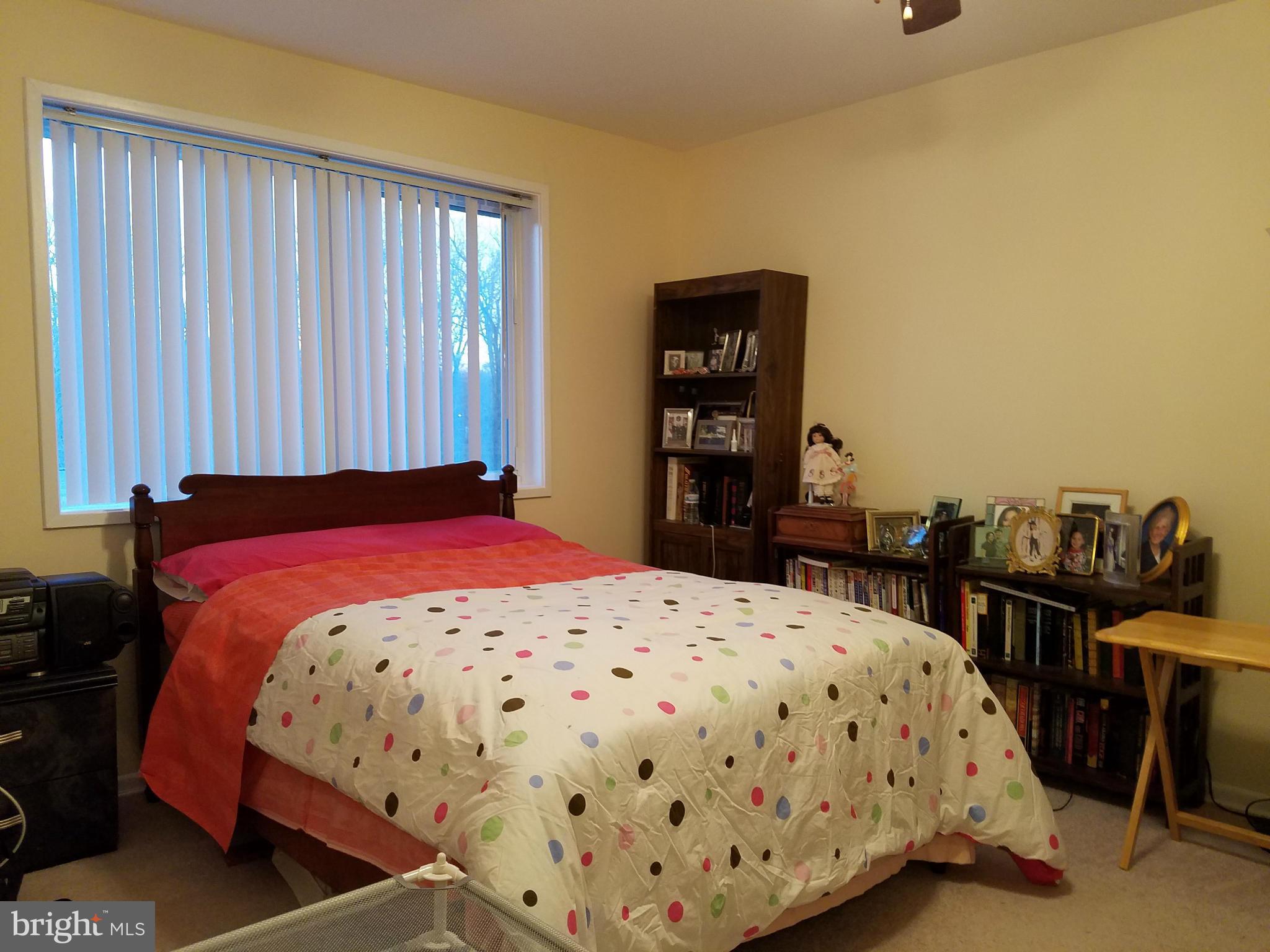 MOSBY WOODS GARDEN - Residential