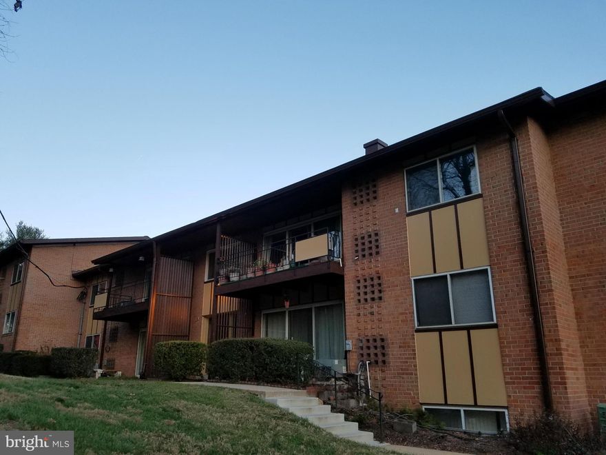 Excellent location to metro, George Mason or to I-66. Spacious home. This light-filled 2 bedroom/1 bath condo is located in the heart of Fairfax close to the area's finest restaurants, shopping, and entertainment. Utilities included in the Condo fee. except electric.  HVAC updated. Washer/dryer in lower level of unit along with storage closet