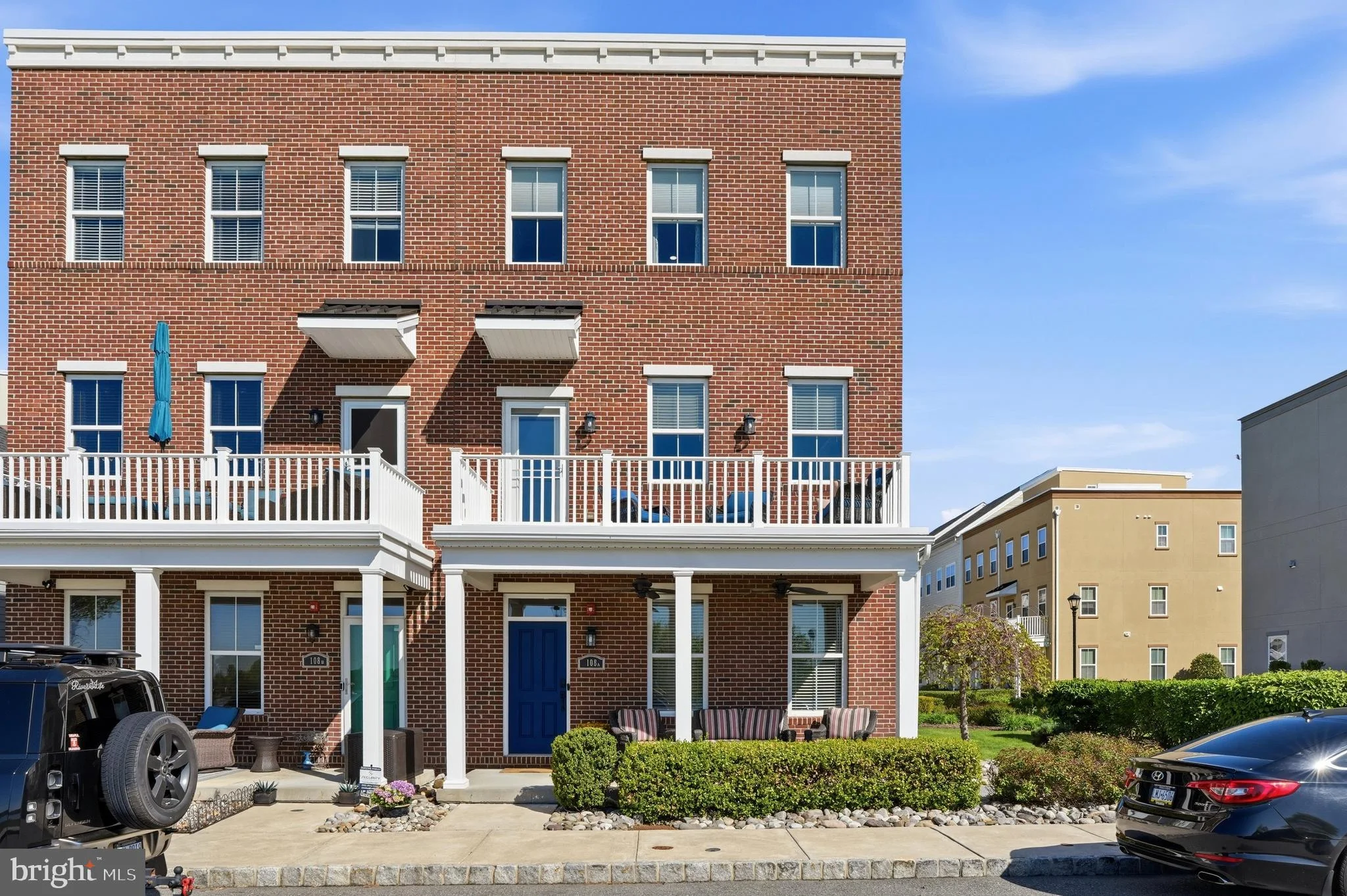 108A Dock Street