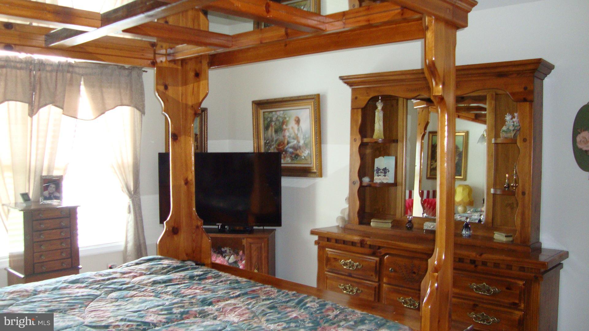 NORTH FORK FARMS - Residential