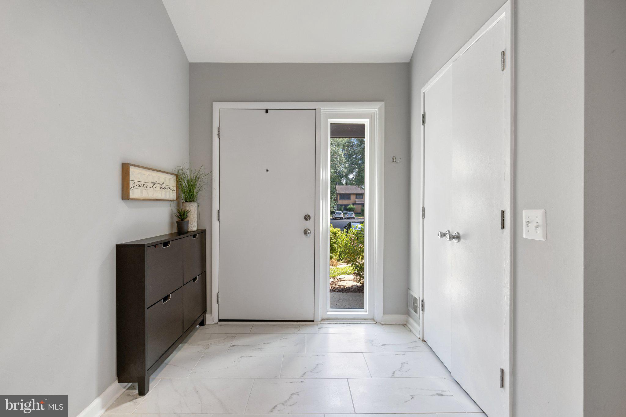 RESTON - Residential