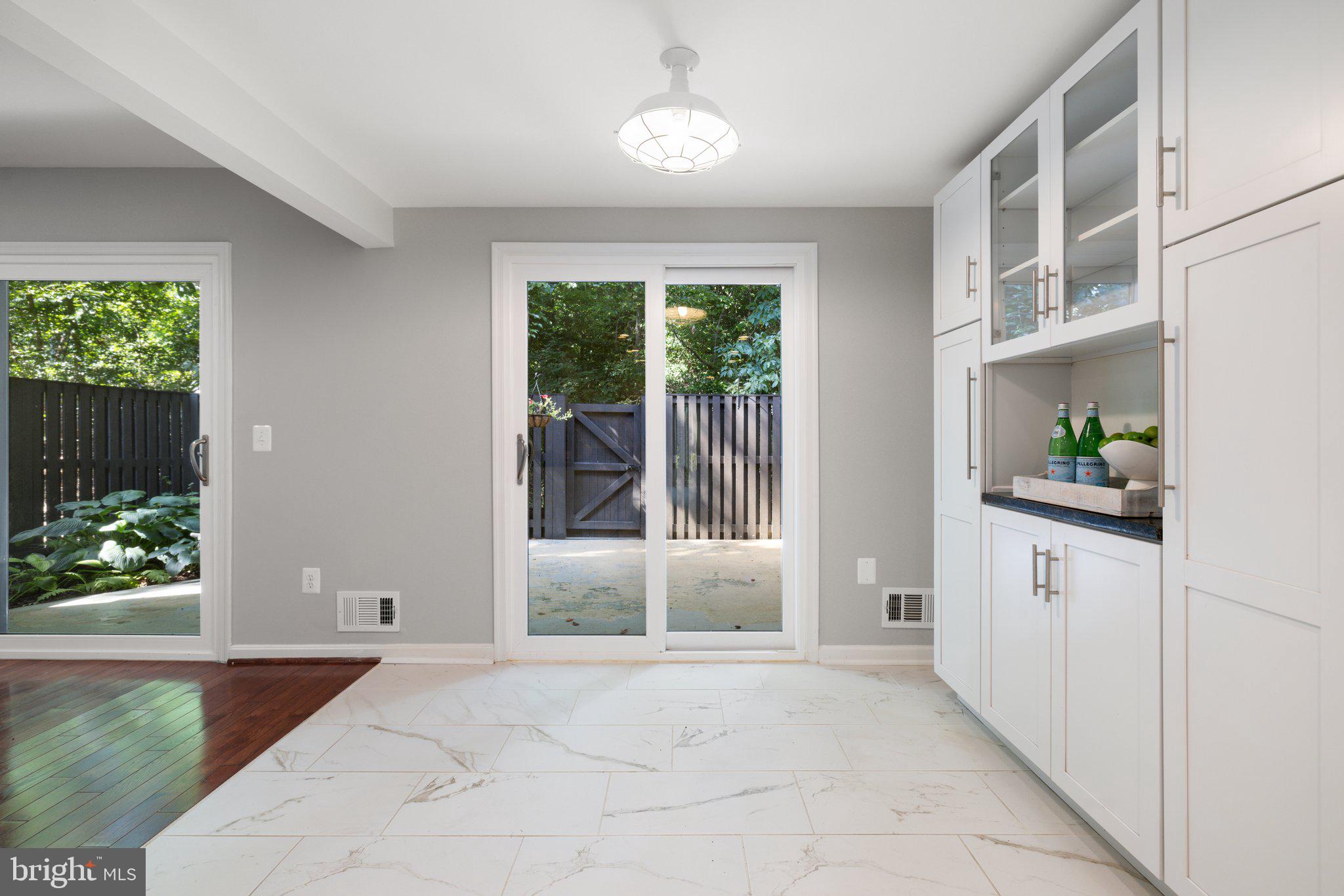 RESTON - Residential