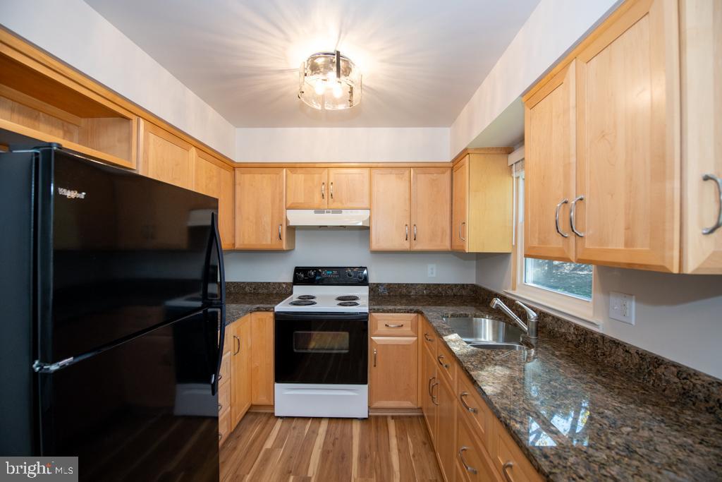 7066 BASSWOOD ROAD