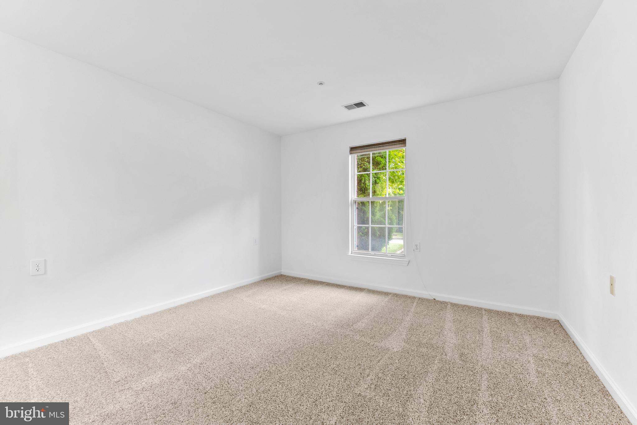 ORCHARD CLUB - Residential Lease