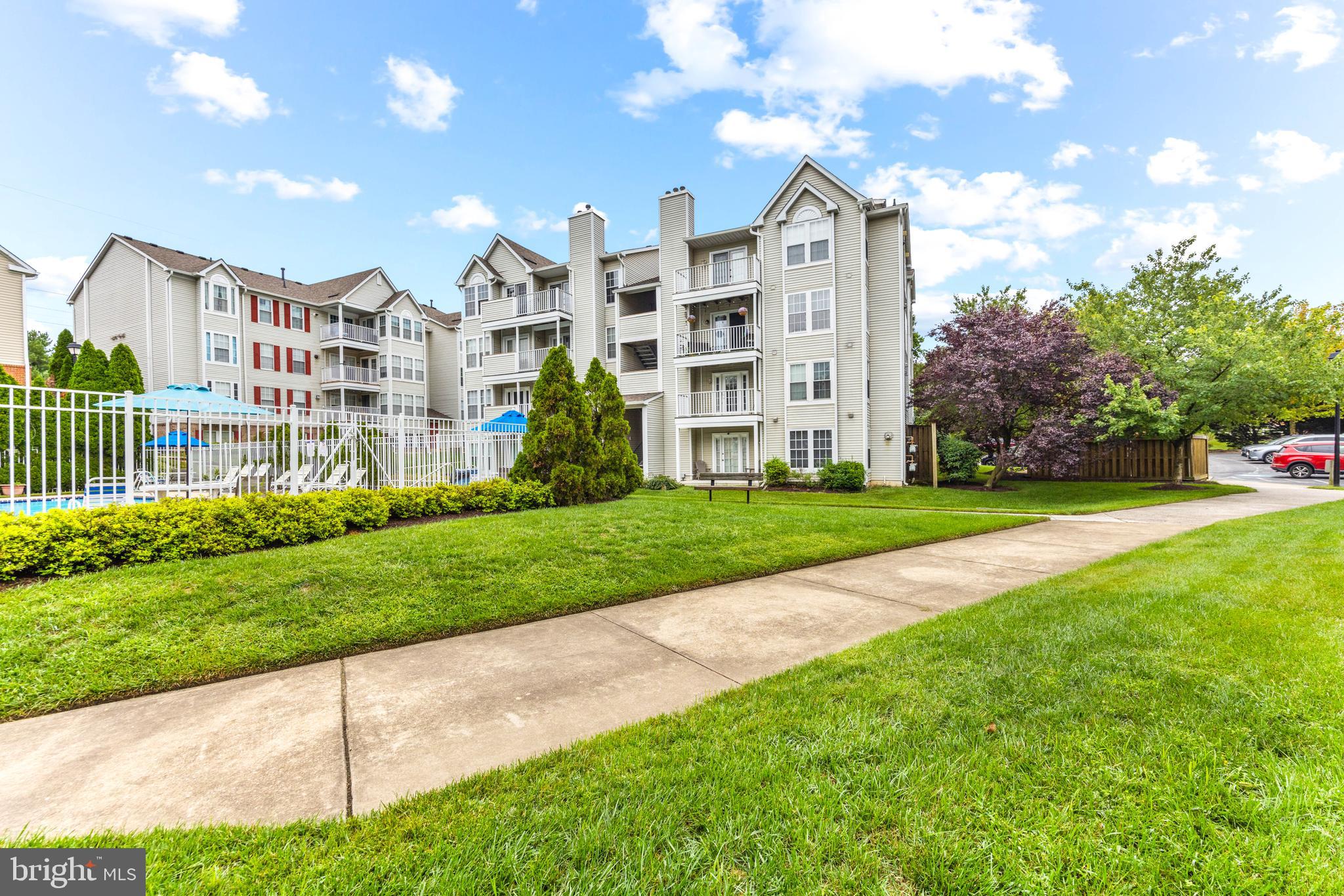 ORCHARD CLUB - Residential Lease