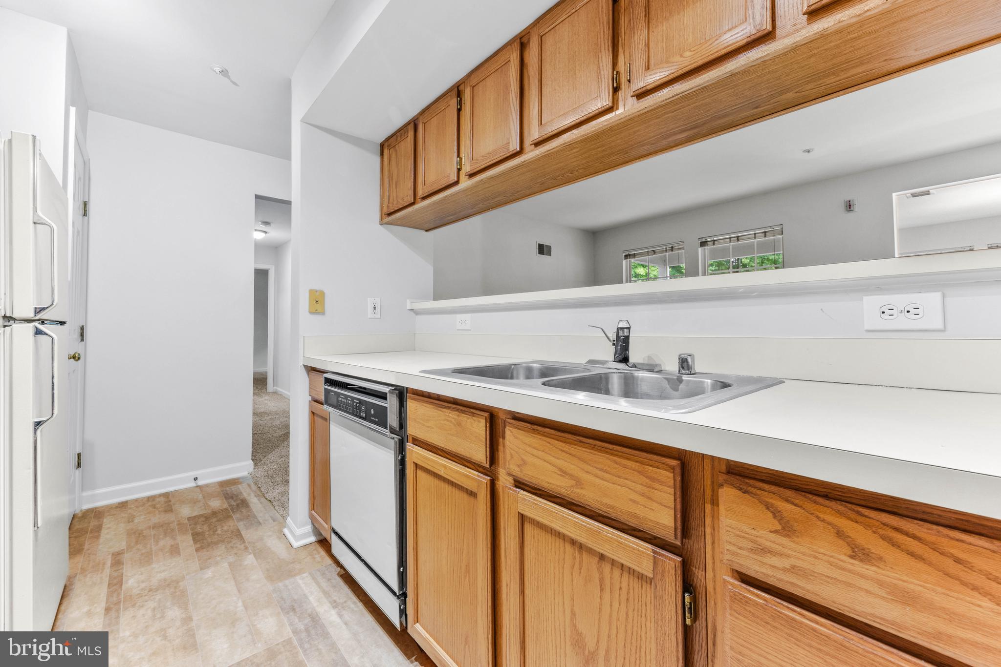 ORCHARD CLUB - Residential Lease