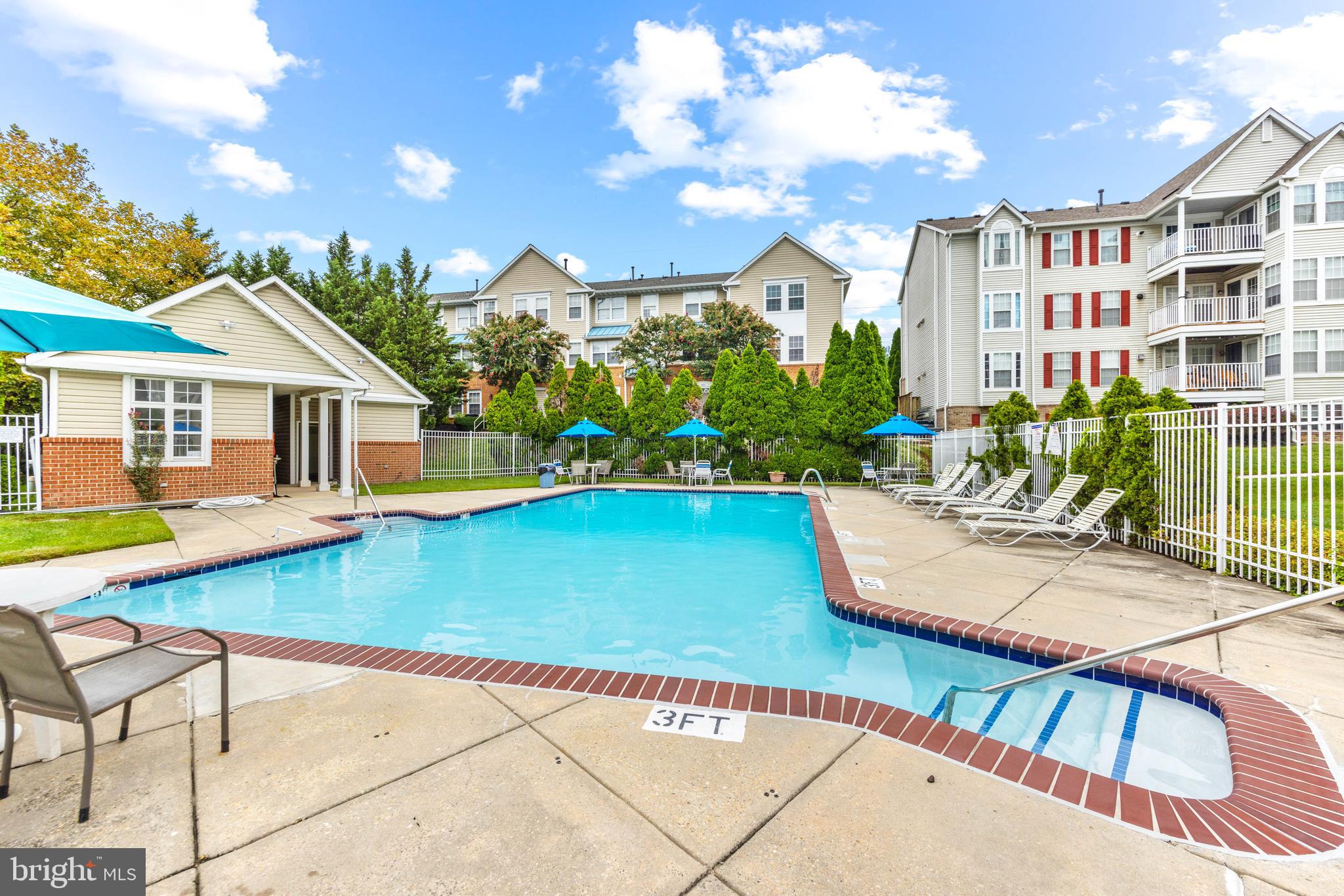 ORCHARD CLUB - Residential Lease