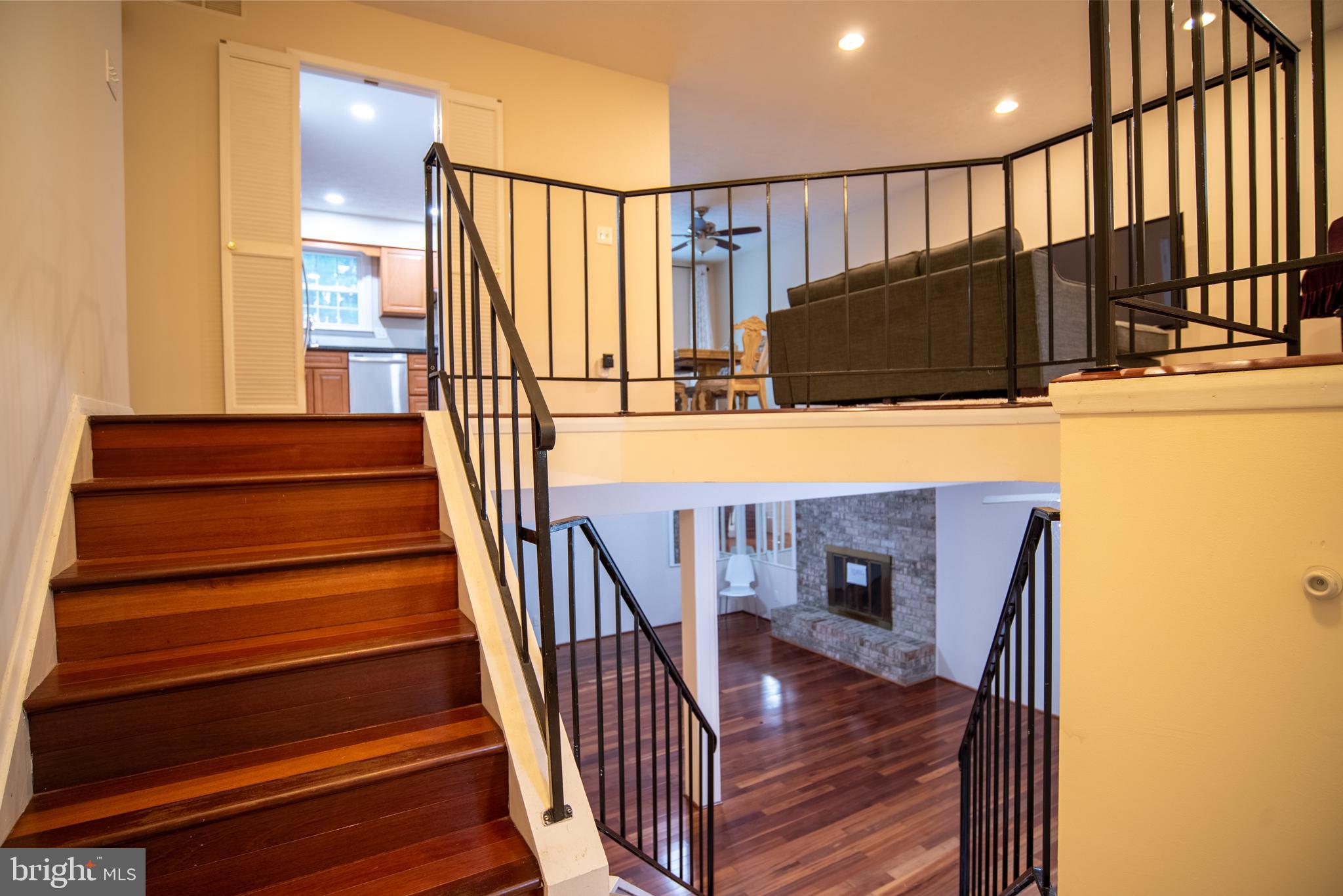 CHATEAU VALLEY - Residential Lease