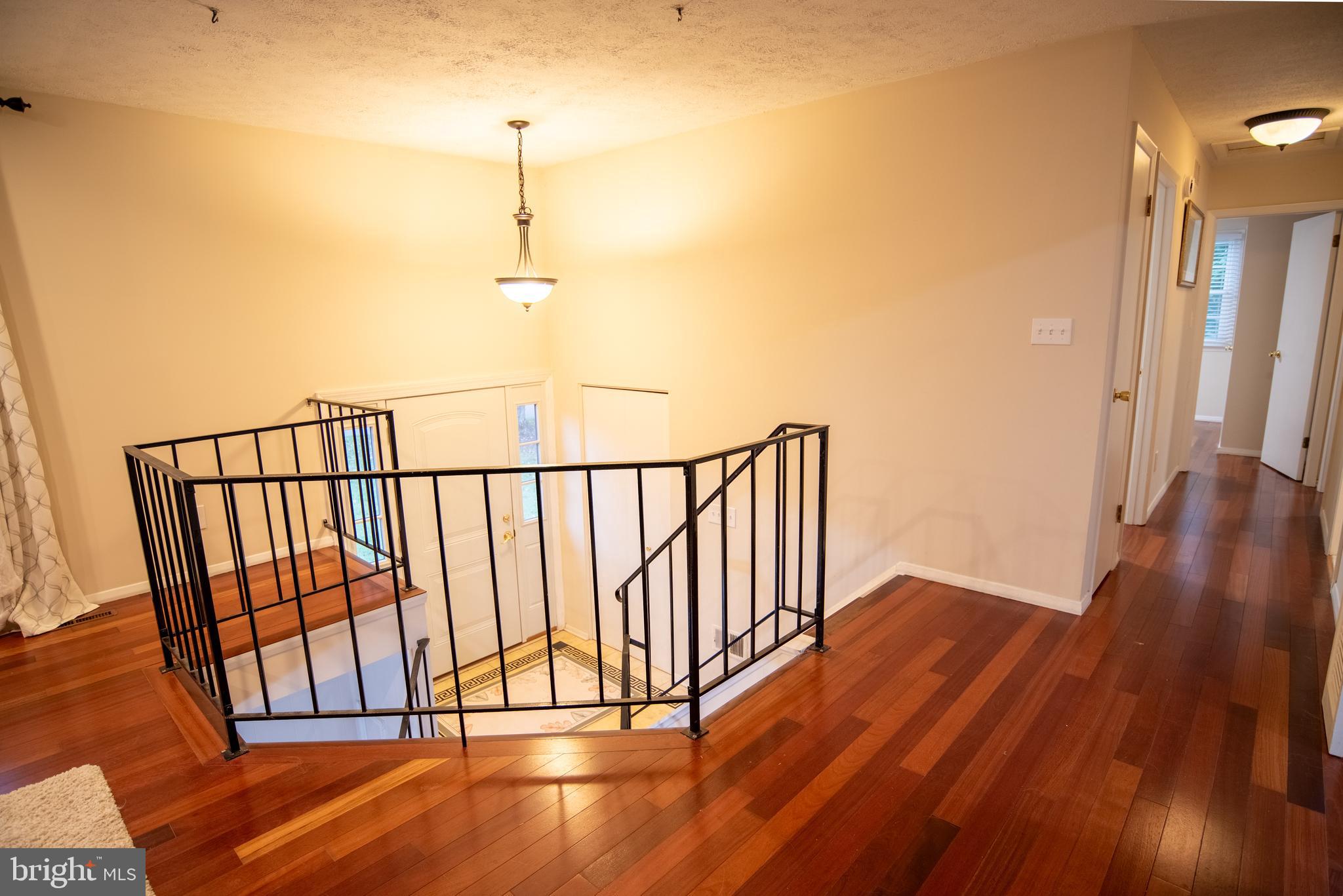 CHATEAU VALLEY - Residential Lease