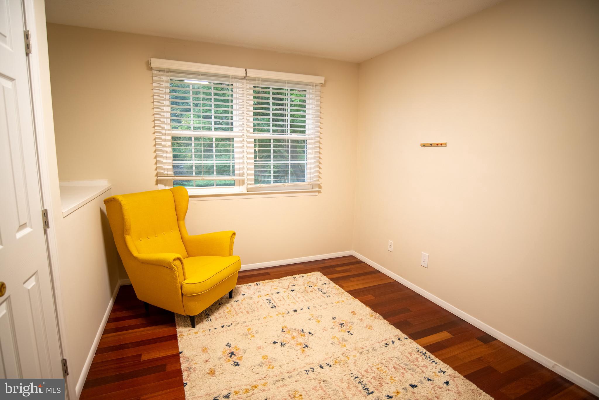 CHATEAU VALLEY - Residential Lease