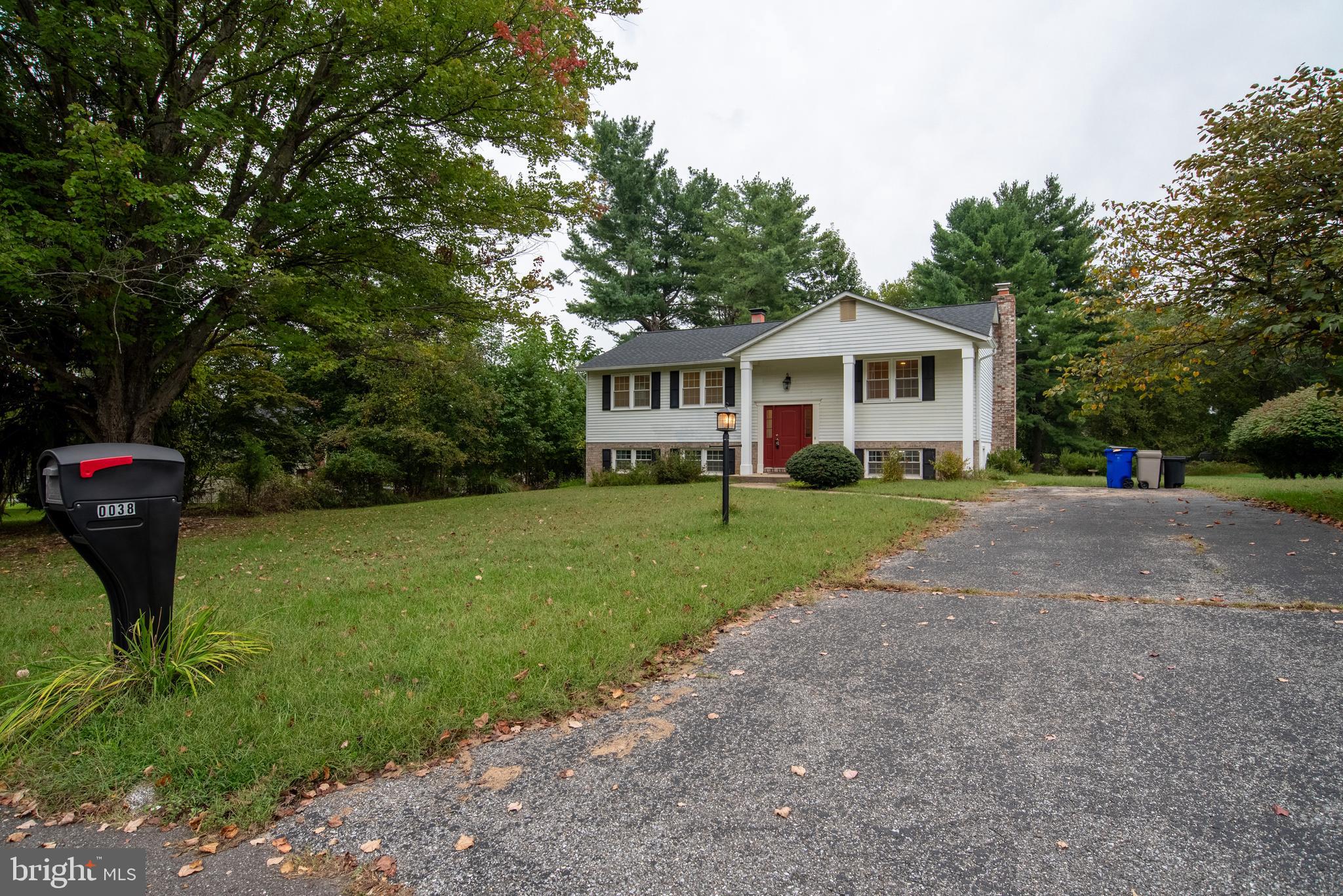 CHATEAU VALLEY - Residential Lease