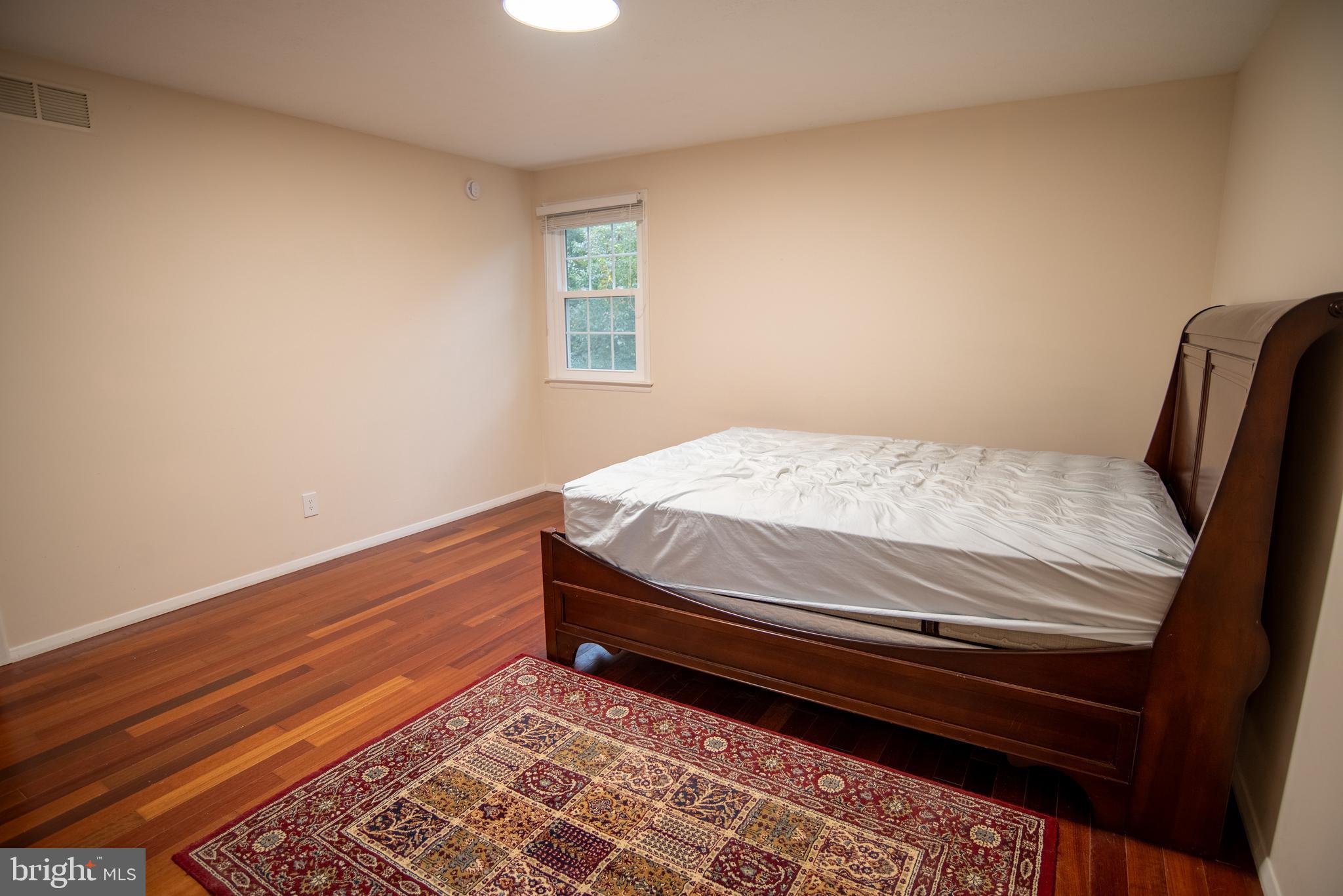 CHATEAU VALLEY - Residential Lease