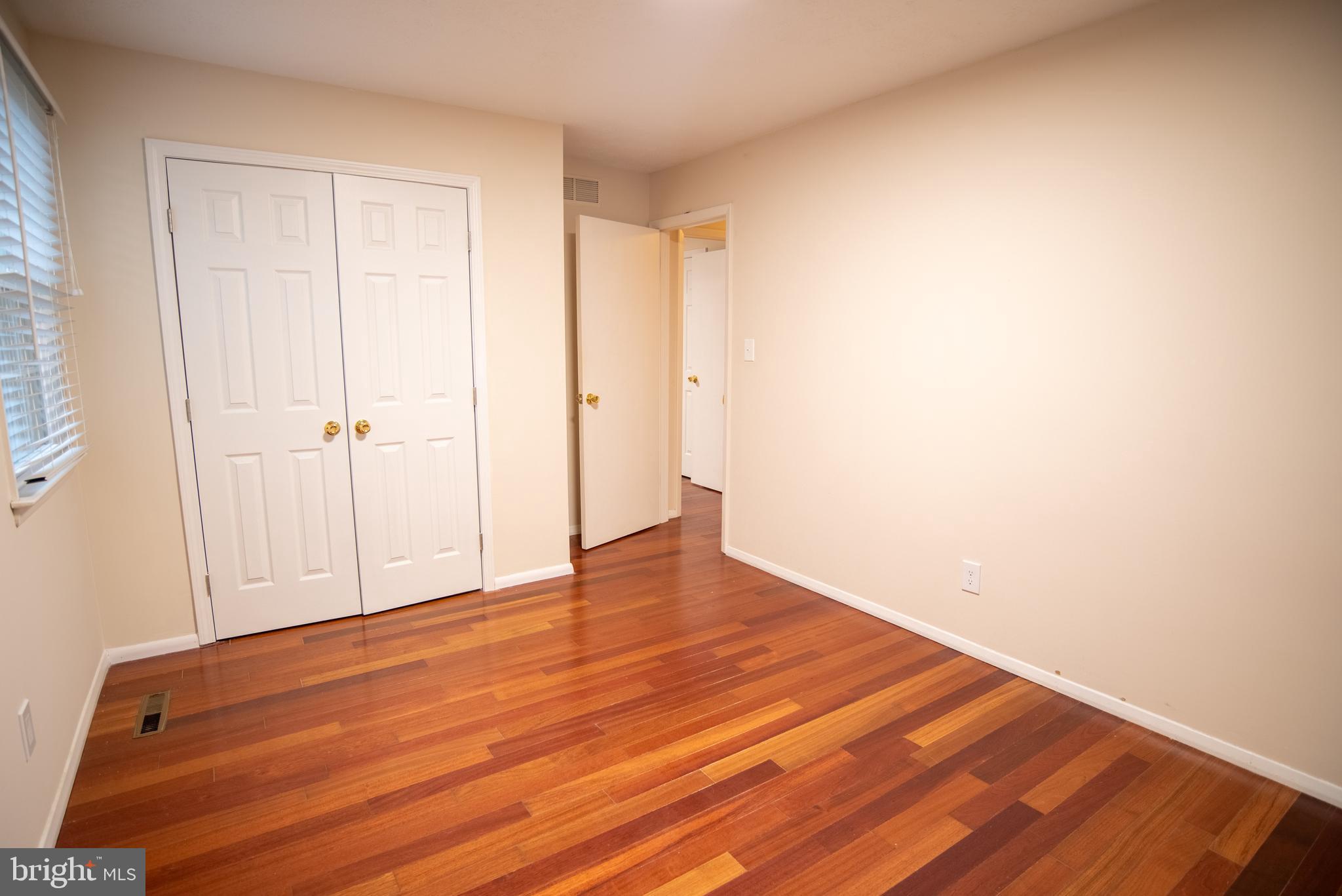 CHATEAU VALLEY - Residential Lease