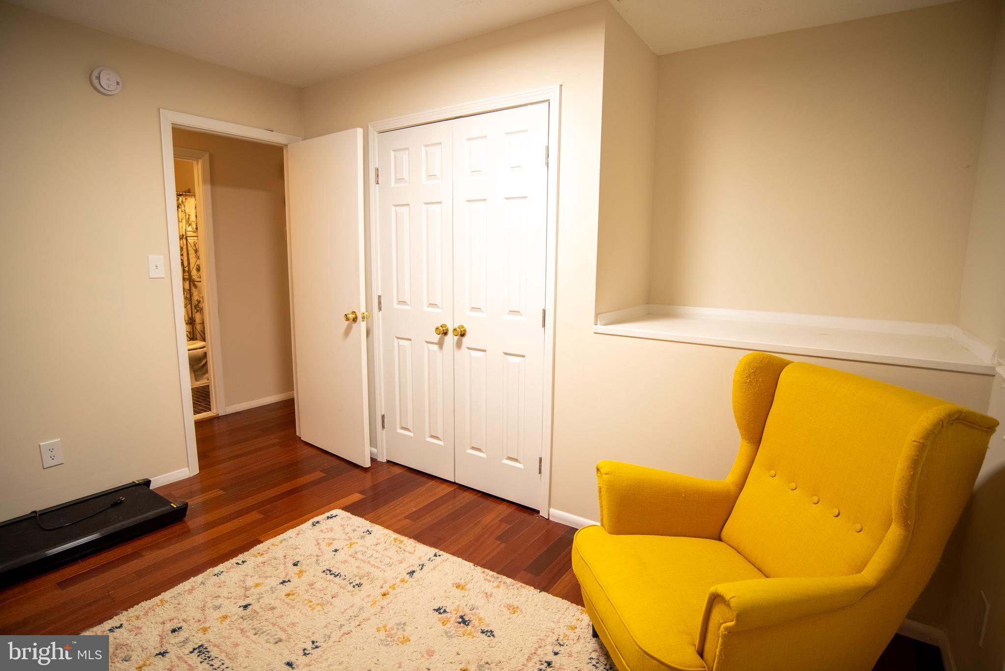 CHATEAU VALLEY - Residential Lease