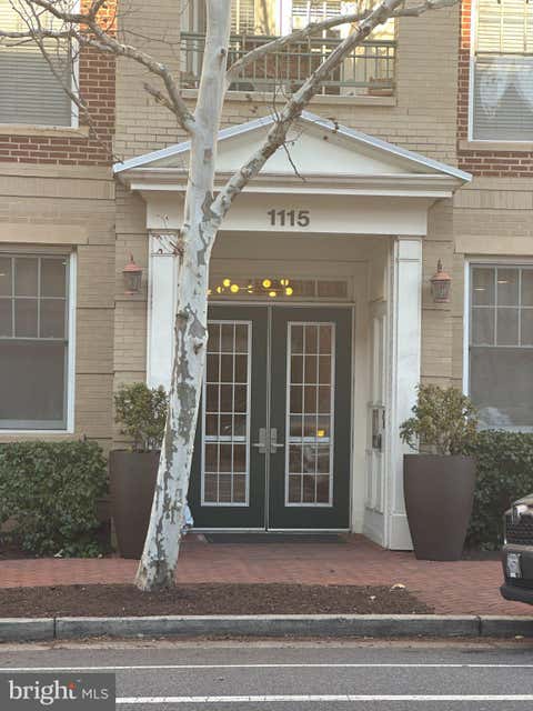 Condo For Rent - 1115 Cameron Street #216<br/> Alexandria City County, ALEXANDRIA, VA 22314