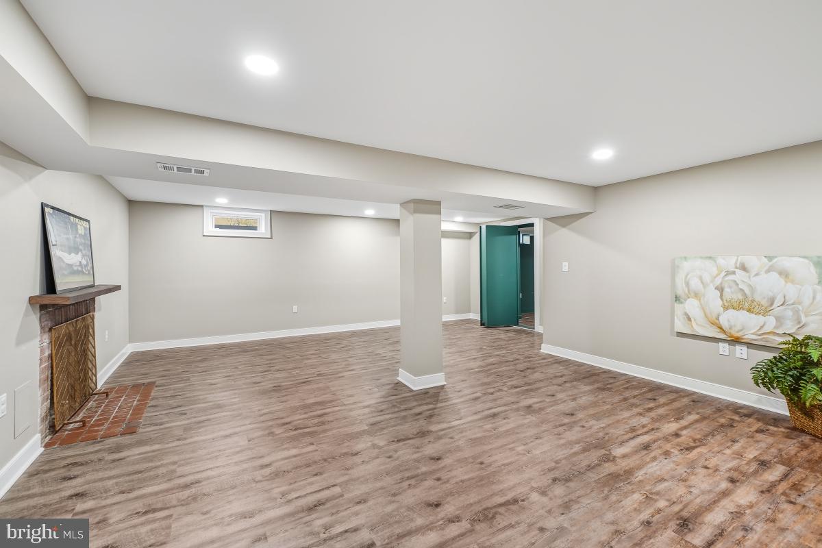 STRATFORD LANDING - Residential