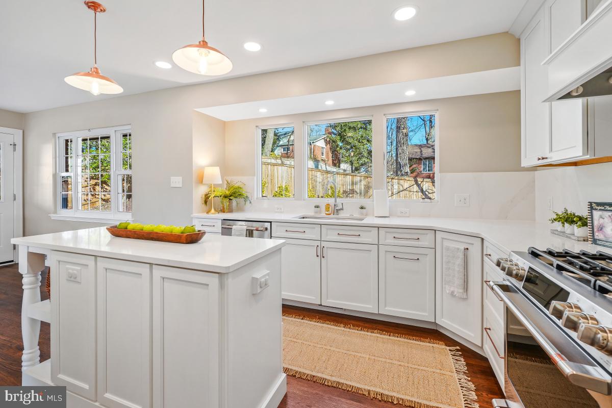 STRATFORD LANDING - Residential