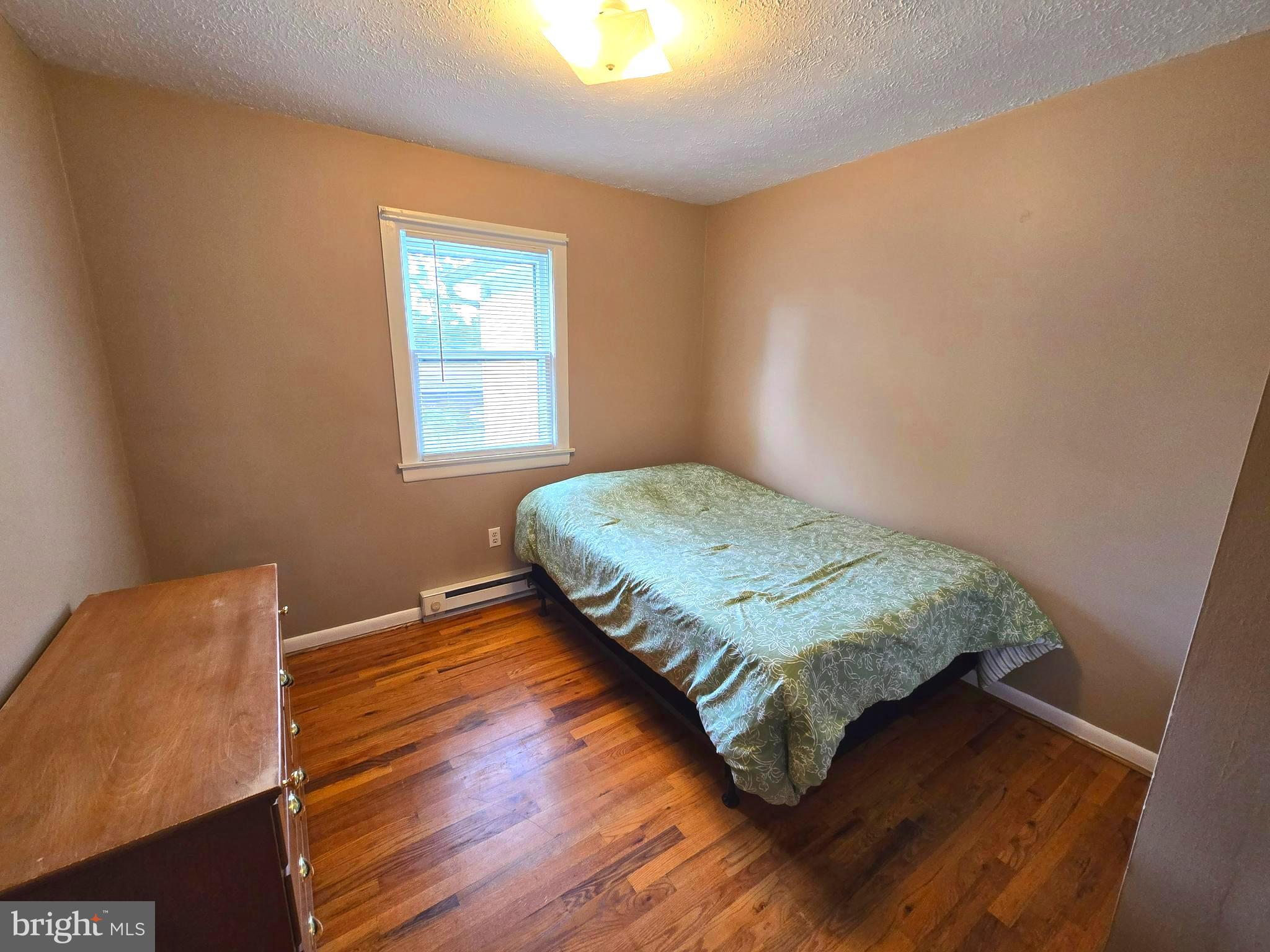 GOLDEN ACRES - Residential