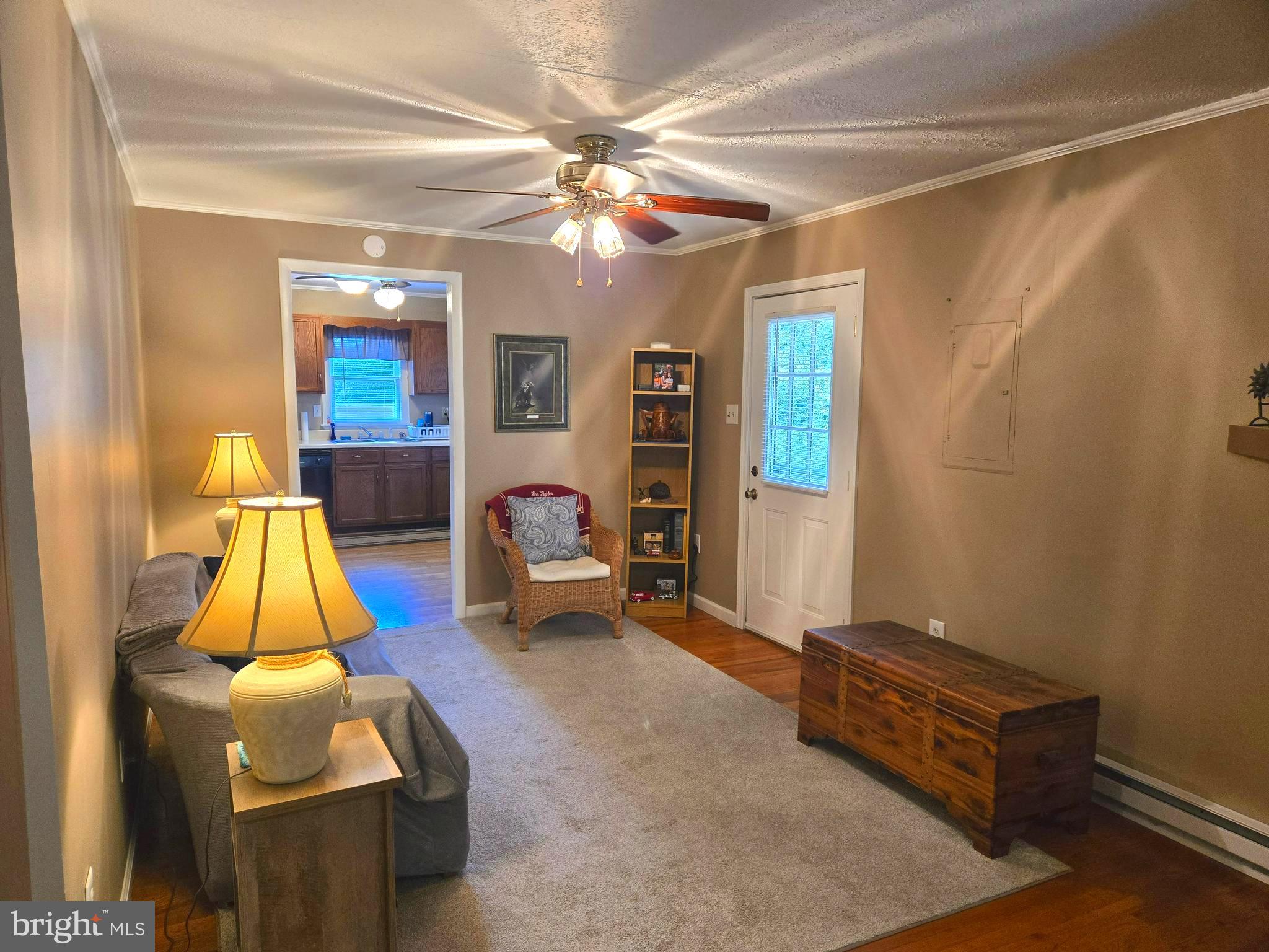 GOLDEN ACRES - Residential