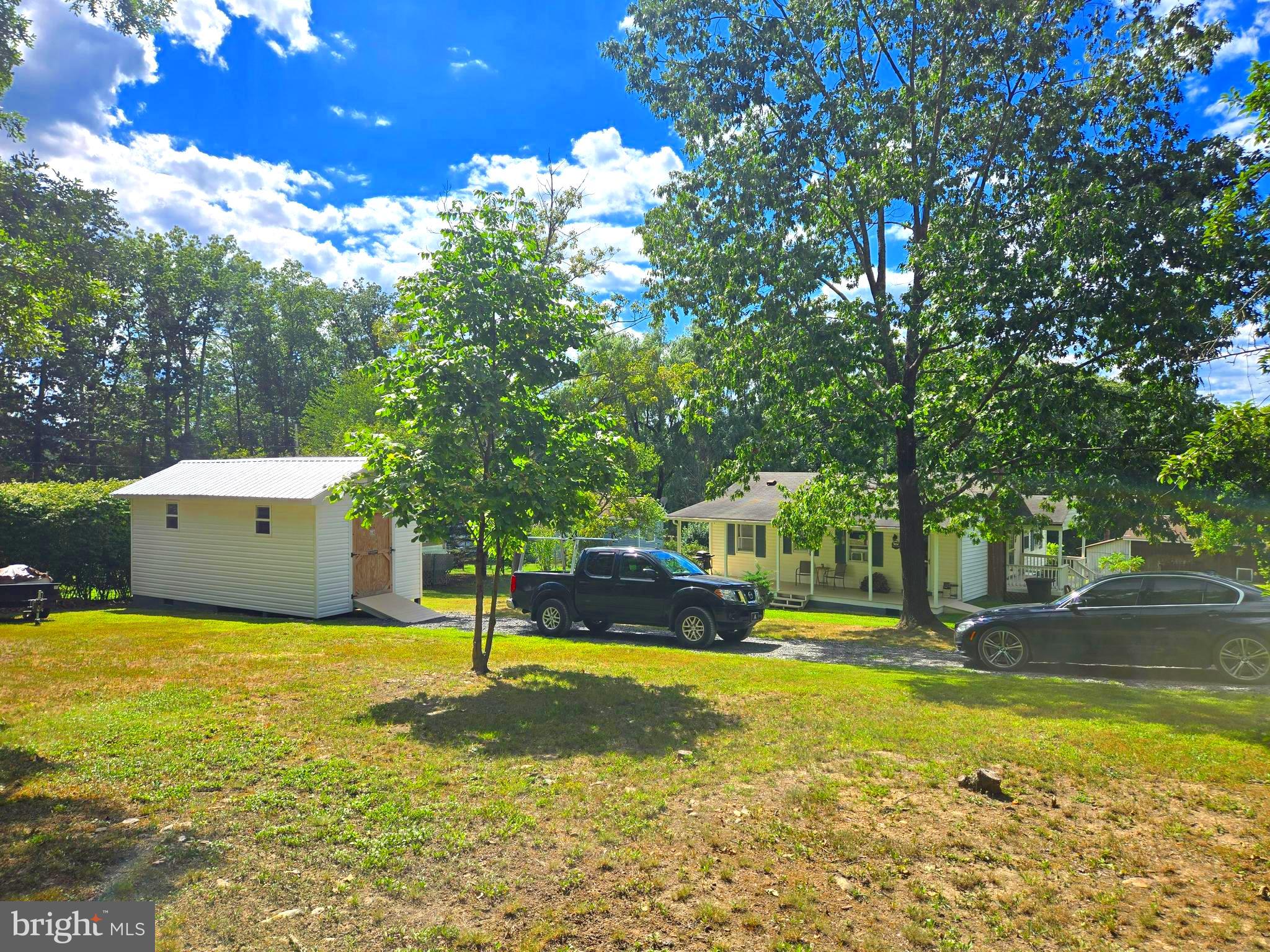 GOLDEN ACRES - Residential