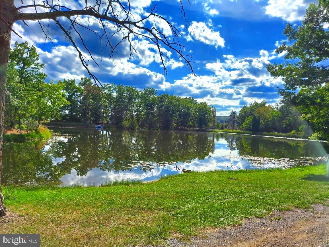 GOLDEN ACRES - Residential