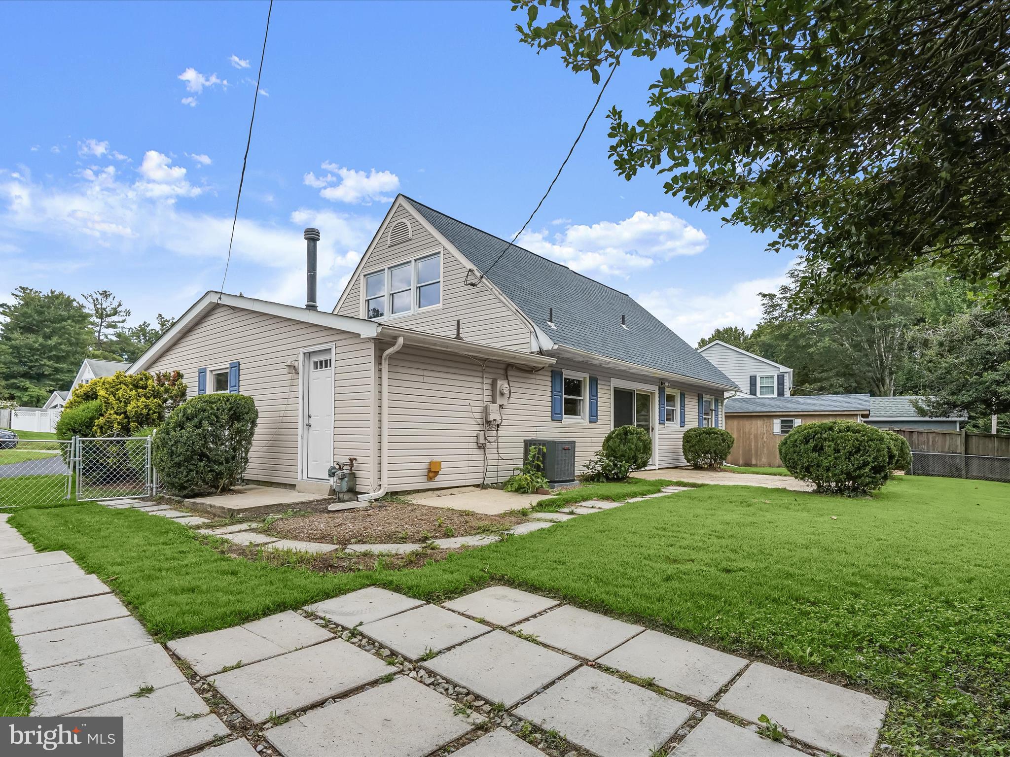 VICTORIA HEIGHTS - Residential