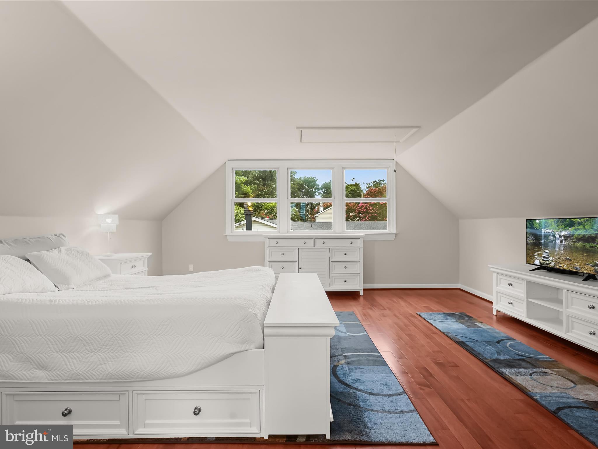 VICTORIA HEIGHTS - Residential